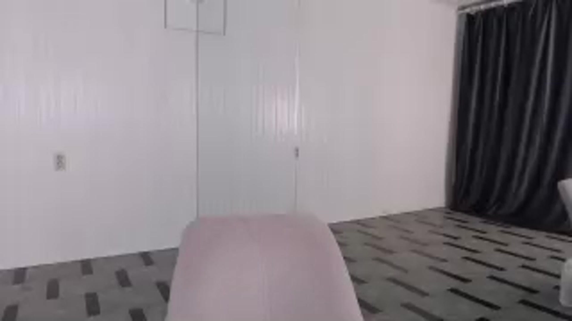 Gallery image thumbnail from Real_nature's myfreecams stream on, 12/18/2023, 16:28 image 2 of 20