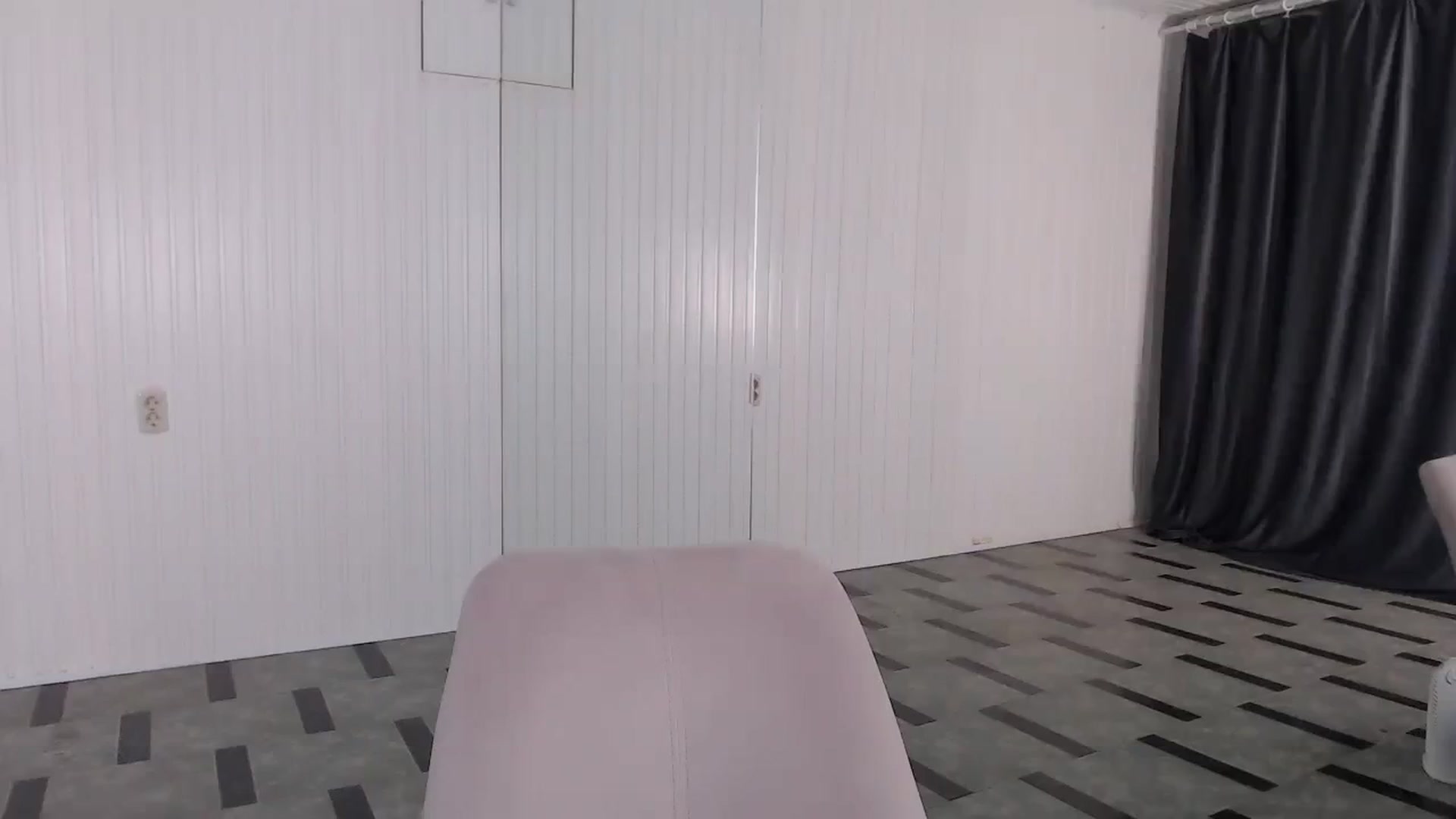 Gallery image thumbnail from Real_nature's myfreecams stream on, 12/18/2023, 16:28 image 5 of 20