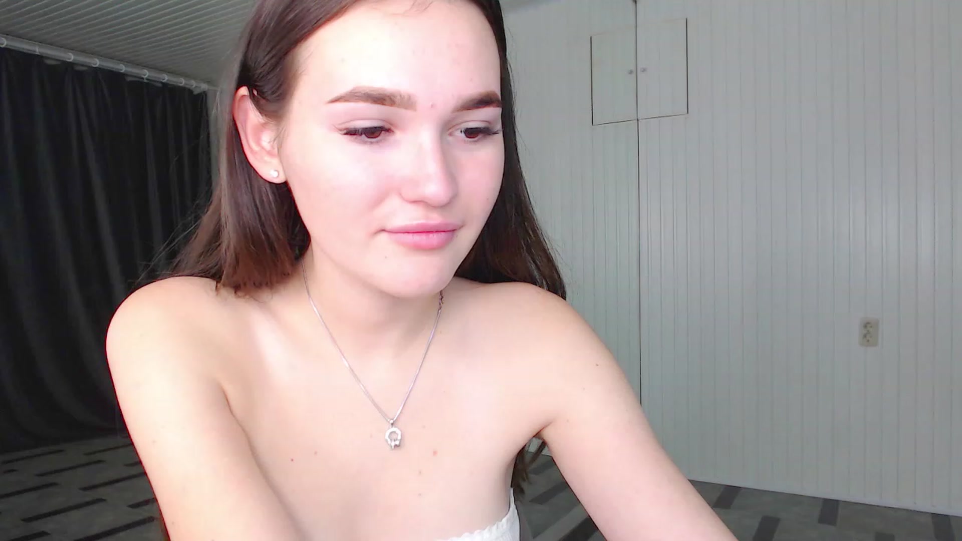 Gallery image thumbnail from Real_nature's myfreecams stream on, 12/24/2023, 15:27 image 11 of 20