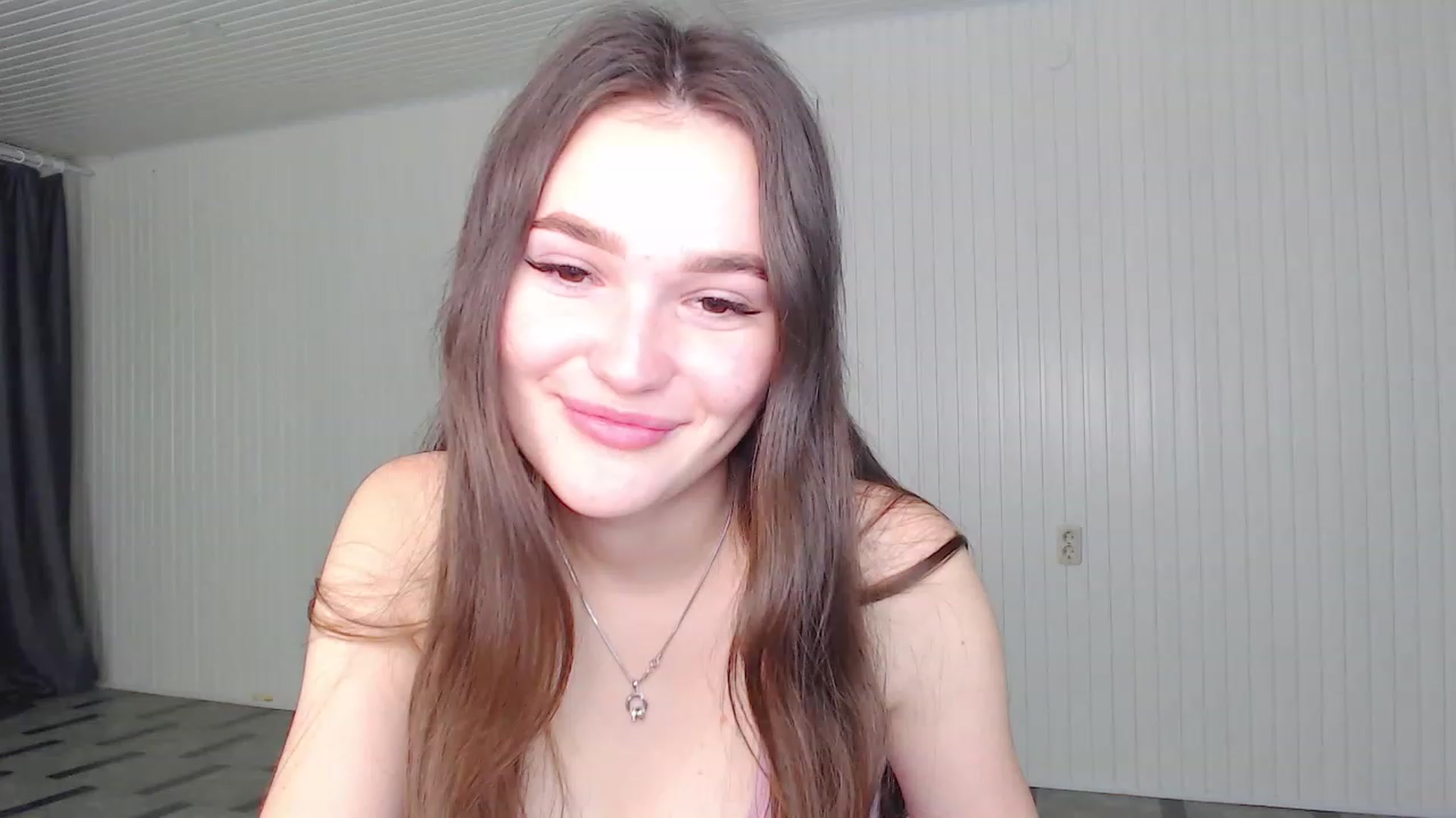 Gallery image thumbnail from Real_nature's myfreecams stream on, 12/25/2023, 12:50 image 19 of 20
