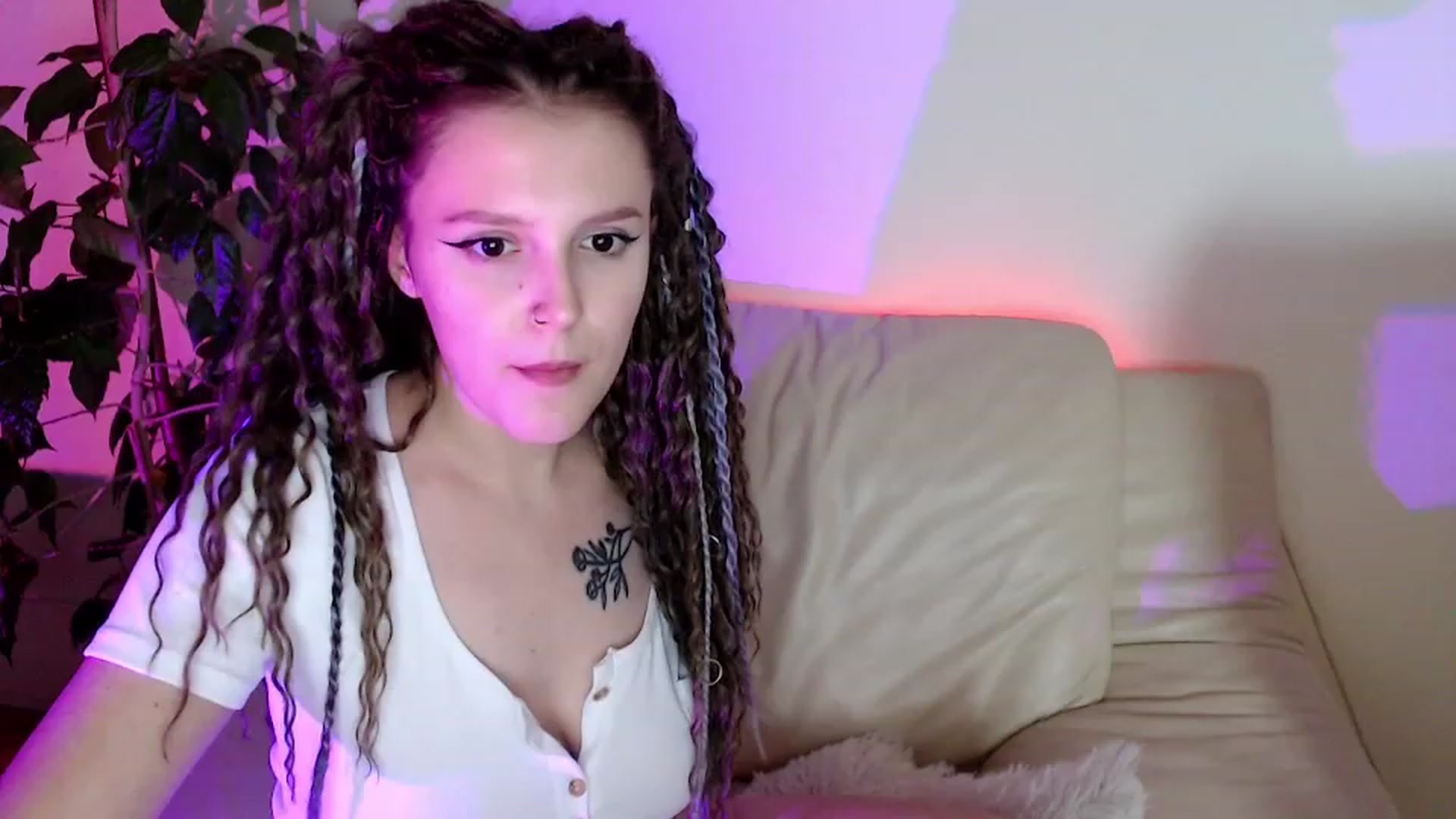 Gallery image thumbnail from Rebecca_Kitty's myfreecams stream on, 11/17/2022, 22:25 image 7 of 20