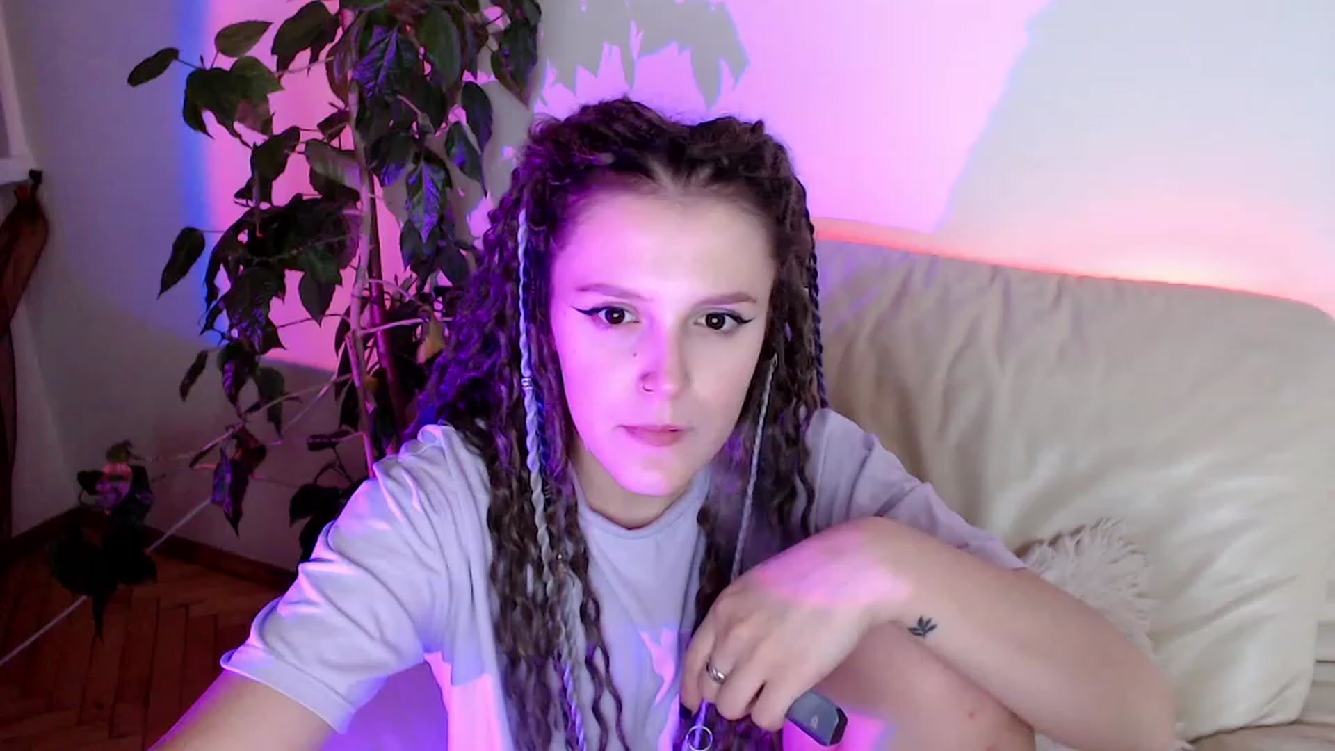 Gallery image thumbnail from Rebecca_Kitty's myfreecams stream on, 11/18/2022, 02:56 image 4 of 20