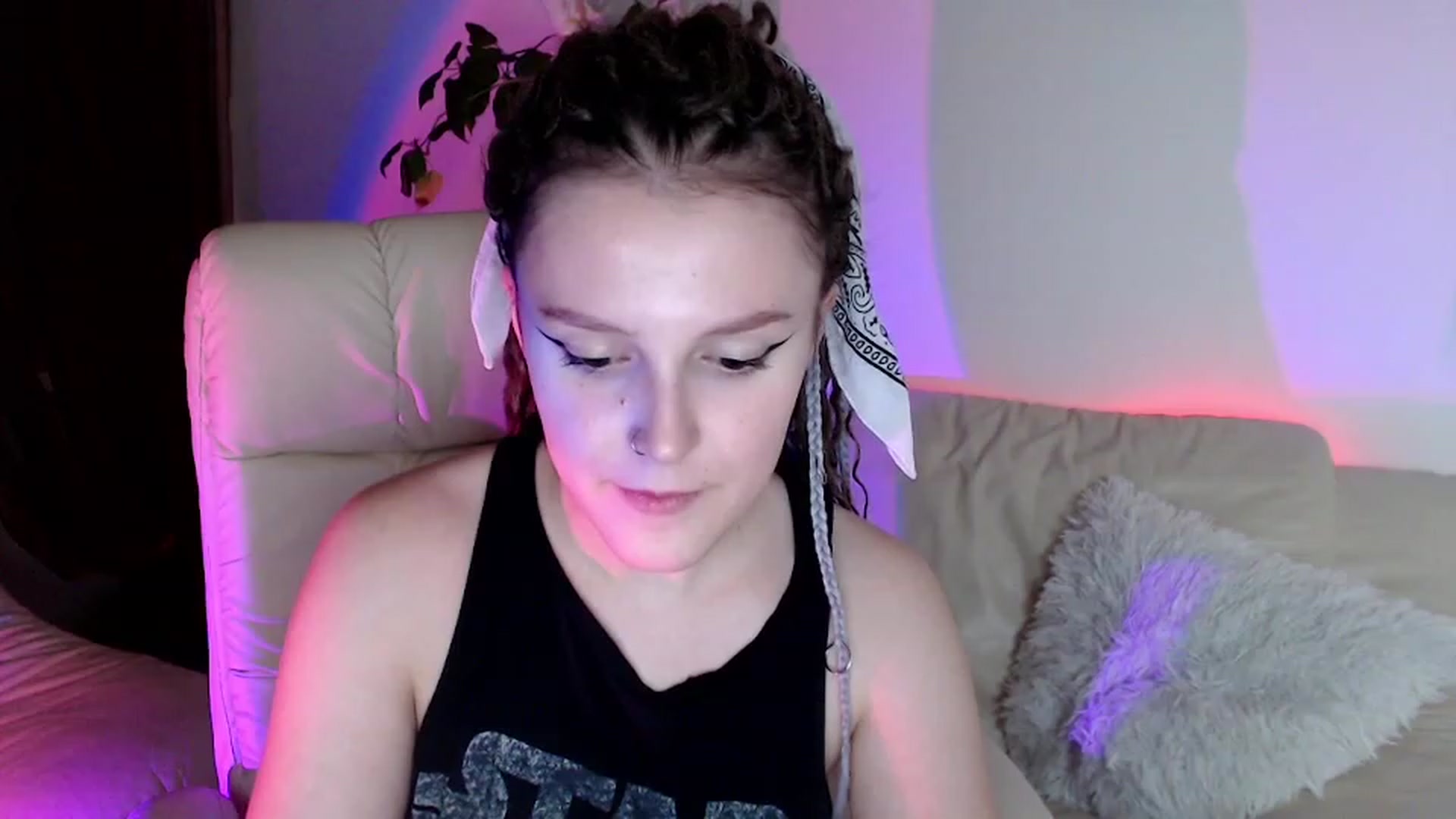 Gallery image thumbnail from Rebecca_Kitty's myfreecams stream on, 11/18/2022, 03:38 image 8 of 20