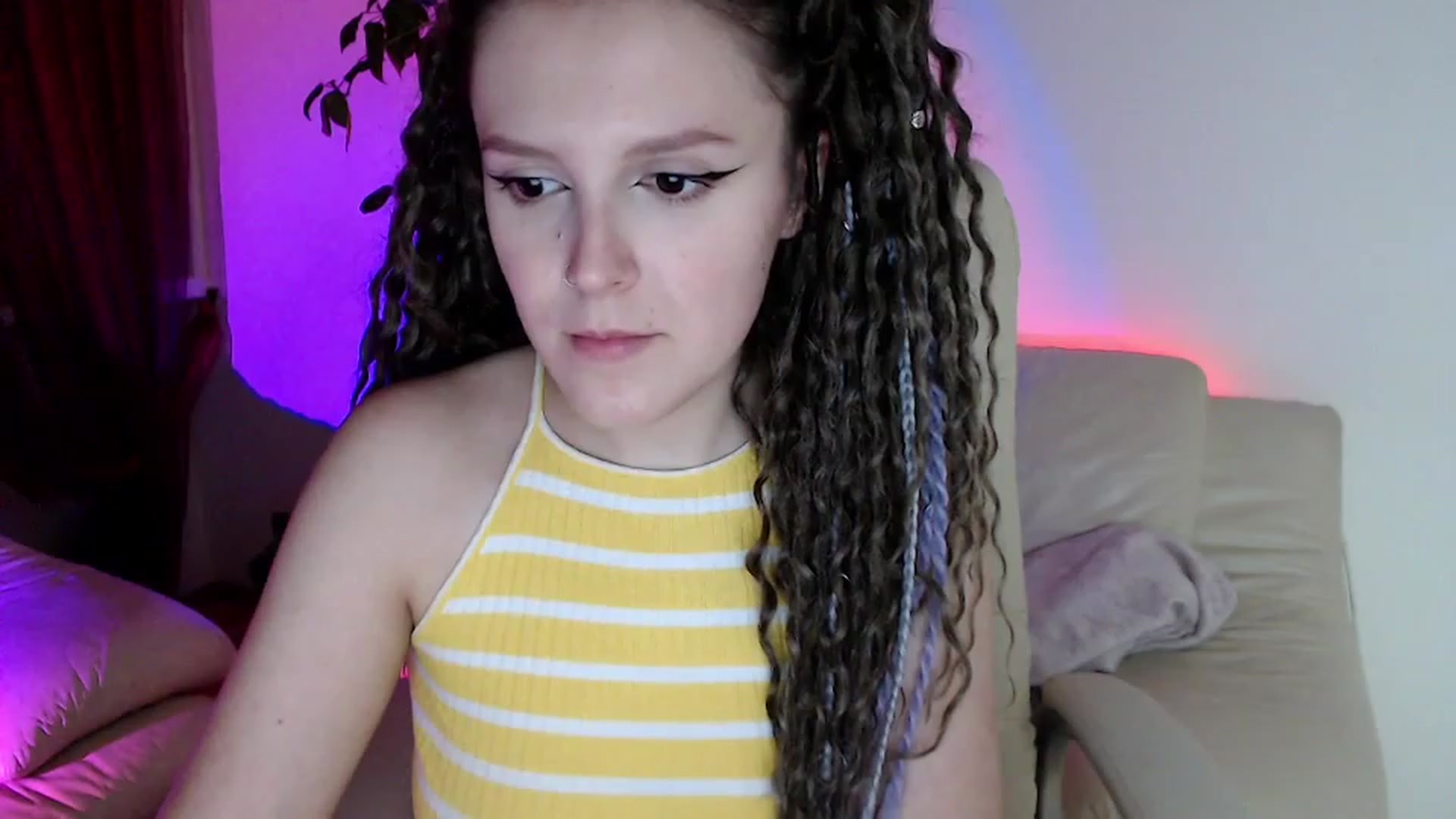 Gallery image thumbnail from Rebecca_Kitty's myfreecams stream on, 11/19/2022, 01:18 image 13 of 20