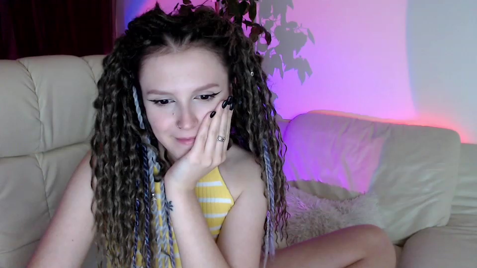 Gallery image thumbnail from Rebecca_Kitty's myfreecams stream on, 11/19/2022, 05:43 image 2 of 20