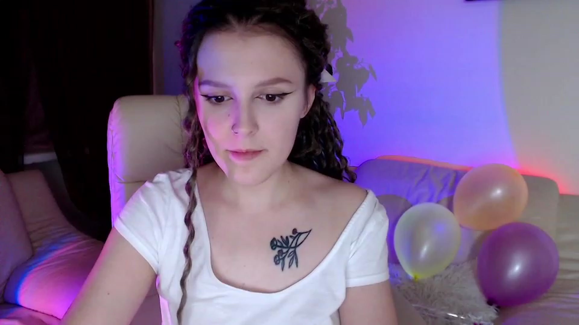 Gallery image thumbnail from Rebecca_Kitty's myfreecams stream on, 11/19/2022, 21:59 image 10 of 20
