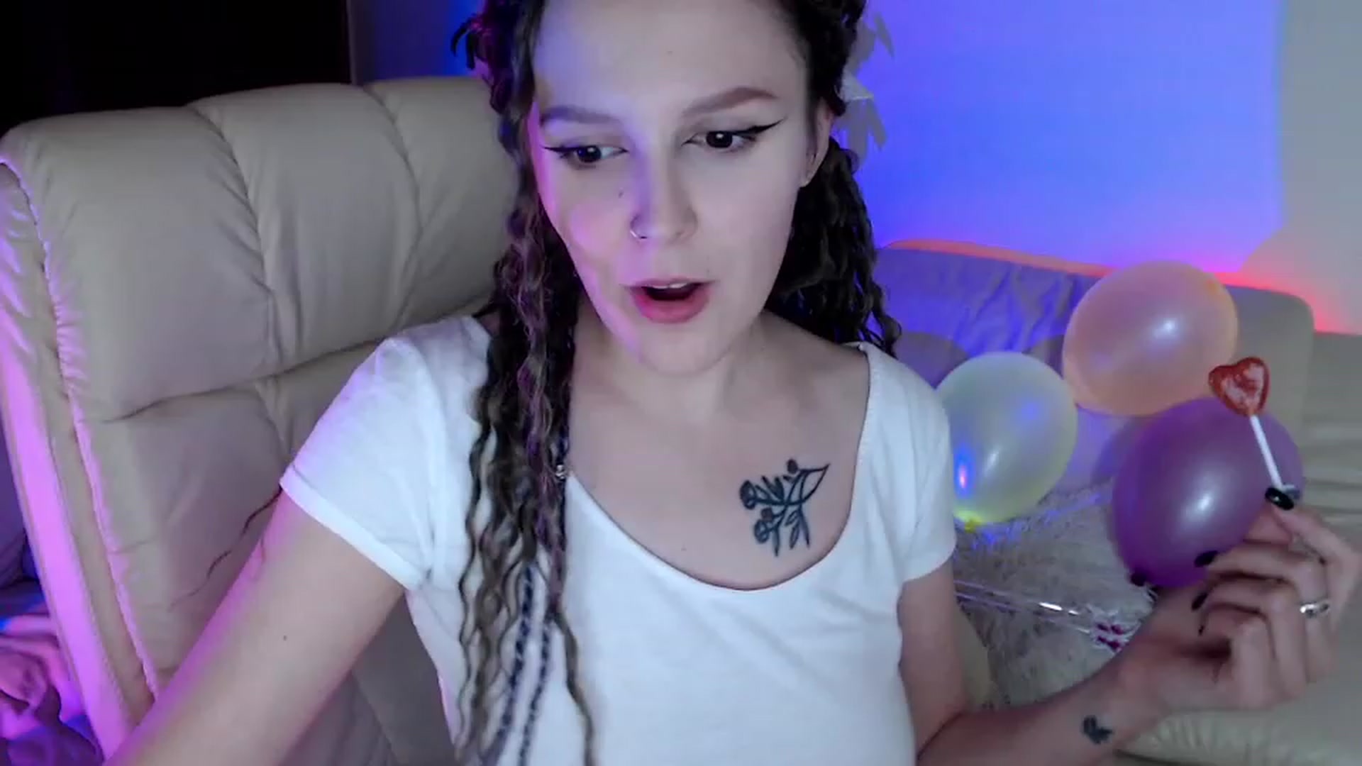Gallery image thumbnail from Rebecca_Kitty's myfreecams stream on, 11/19/2022, 21:59 image 20 of 20