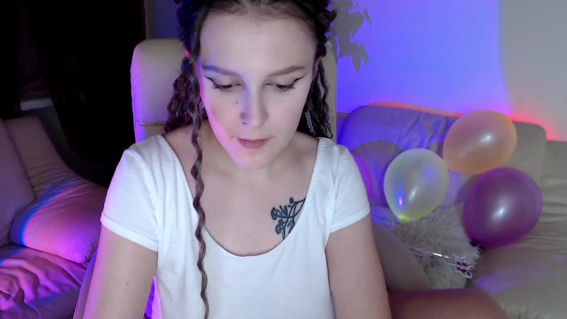 Gallery image thumbnail from Rebecca_Kitty's myfreecams stream on, 11/19/2022, 21:59 image 2 of 20
