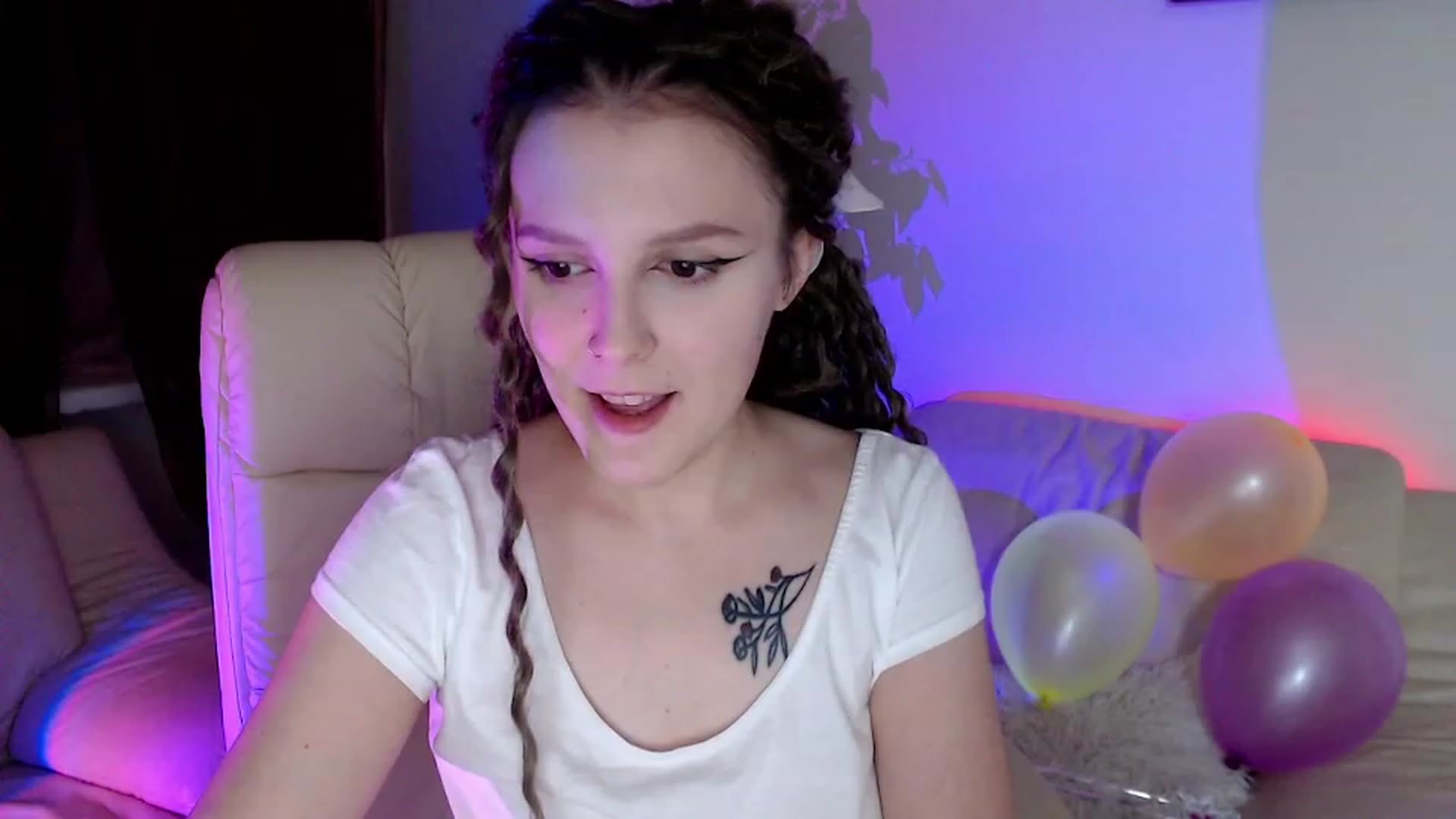 Gallery image thumbnail from Rebecca_Kitty's myfreecams stream on, 11/19/2022, 21:59 image 9 of 20
