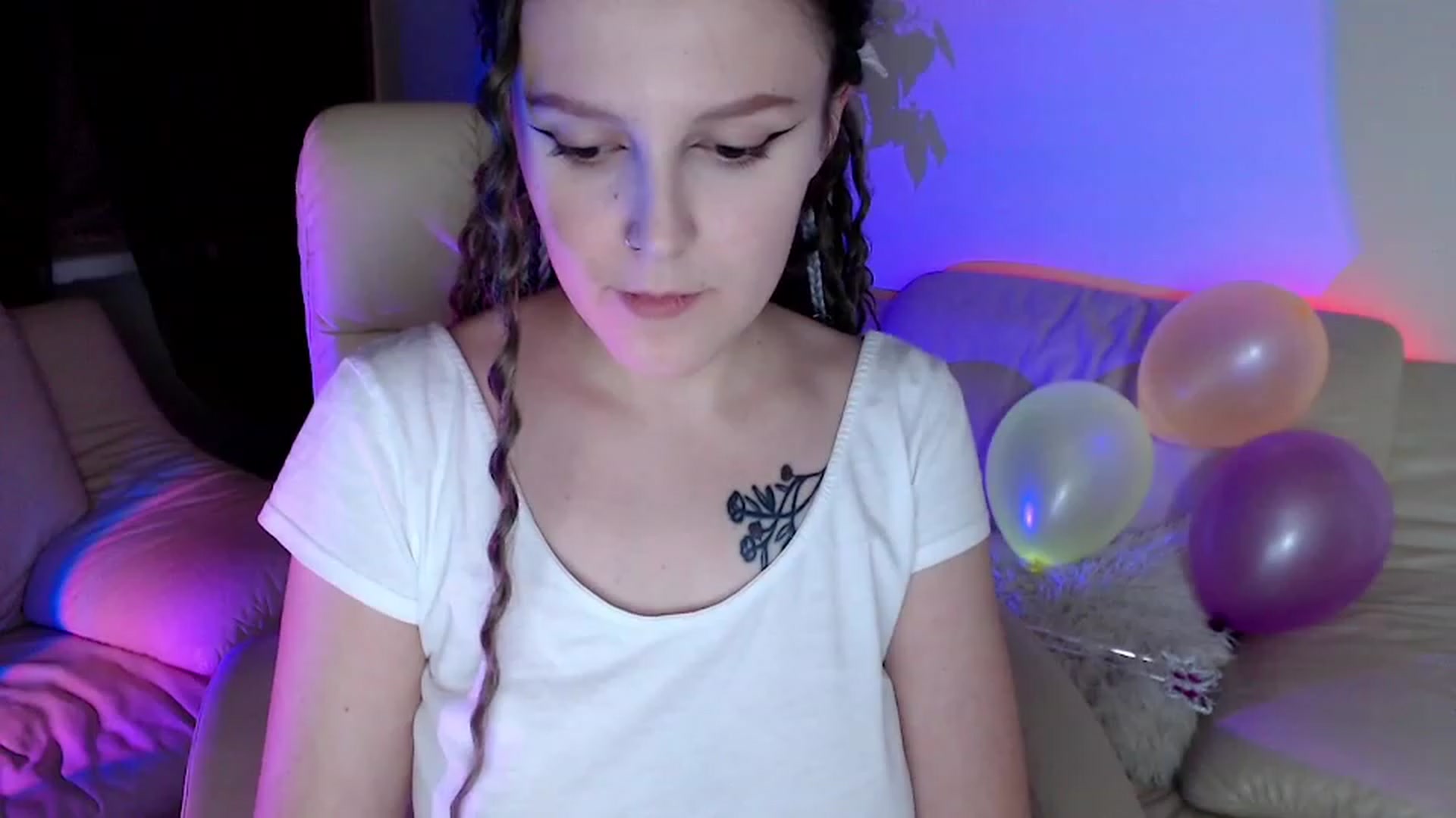 Gallery image thumbnail from Rebecca_Kitty's myfreecams stream on, 11/19/2022, 21:59 image 1 of 20