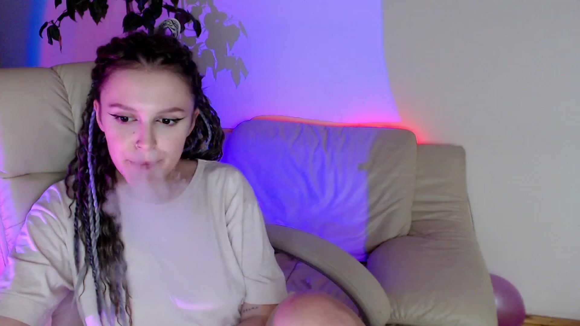 Gallery image thumbnail from Rebecca_Kitty's myfreecams stream on, 11/20/2022, 02:57 image 13 of 20