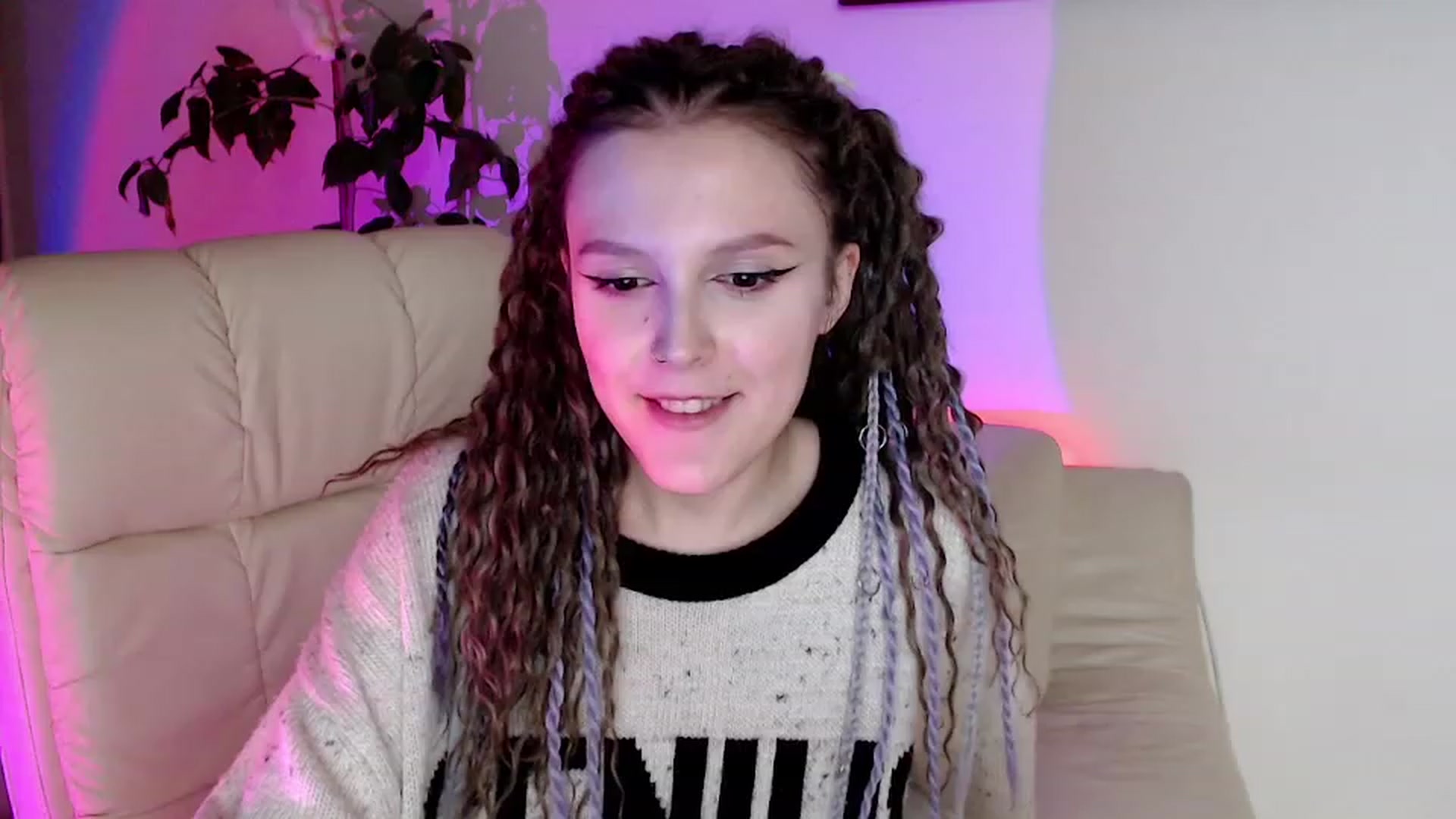 Gallery image thumbnail from Rebecca_Kitty's myfreecams stream on, 11/20/2022, 23:46 image 17 of 20