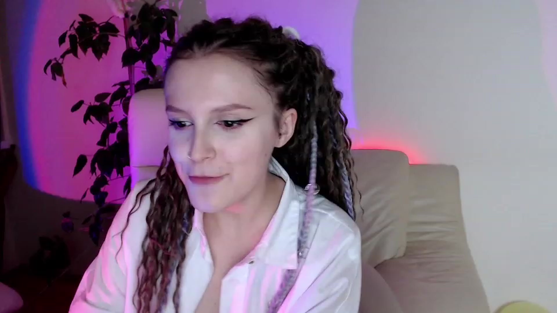 Gallery image thumbnail from Rebecca_Kitty's myfreecams stream on, 11/20/2022, 23:46 image 6 of 20
