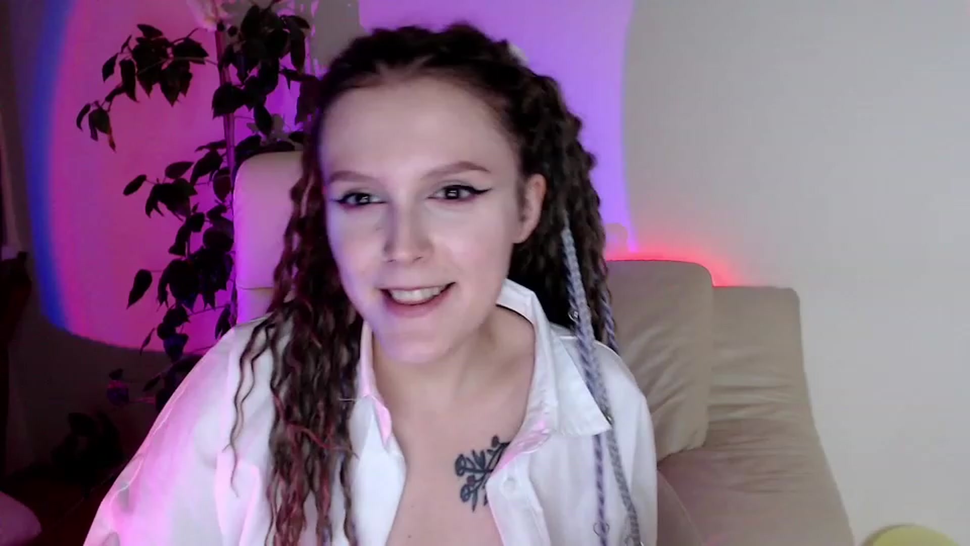 Gallery image thumbnail from Rebecca_Kitty's myfreecams stream on, 11/20/2022, 23:46 image 5 of 20