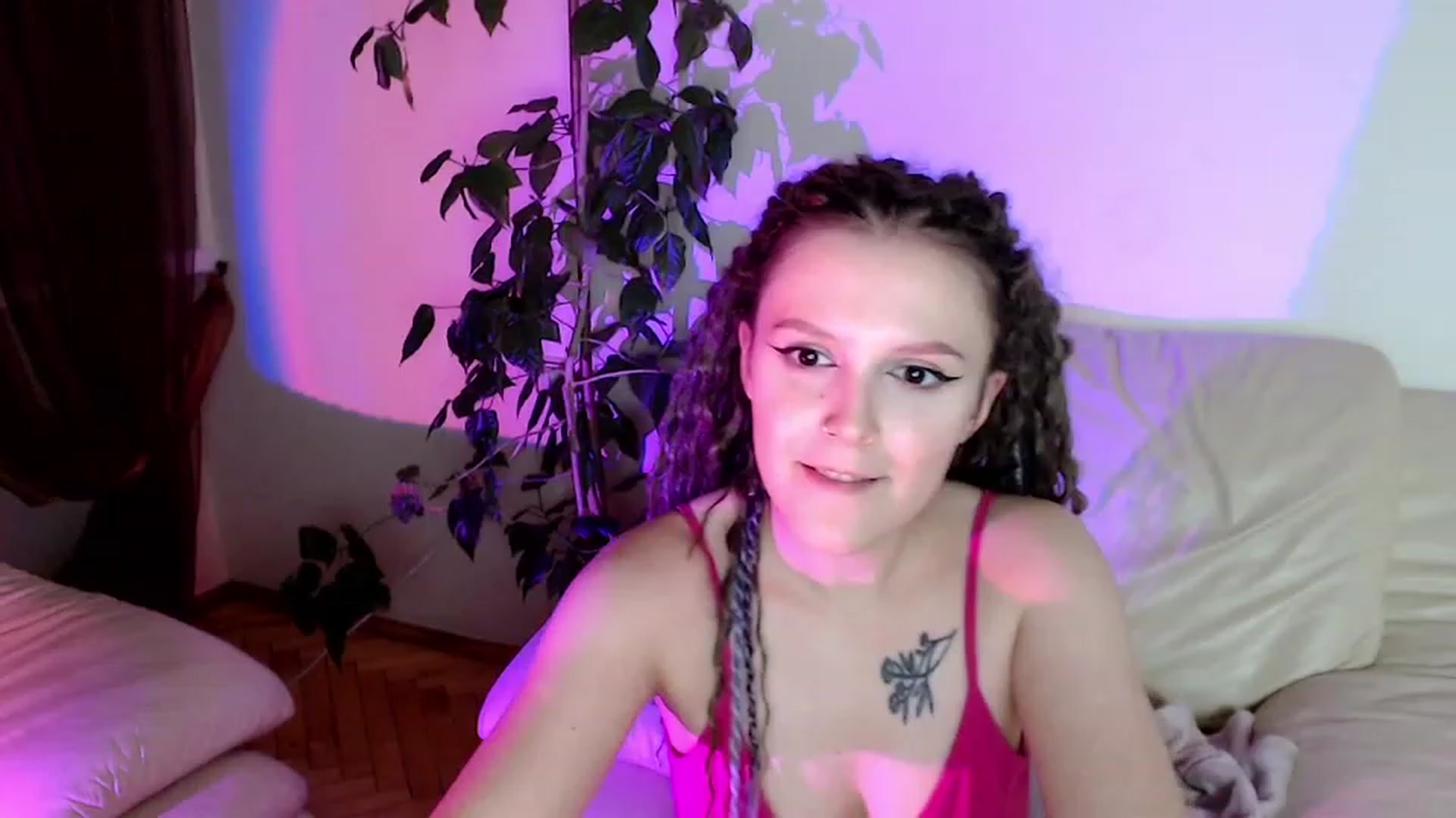 Gallery image thumbnail from Rebecca_Kitty's myfreecams stream on, 11/21/2022, 05:15 image 15 of 20