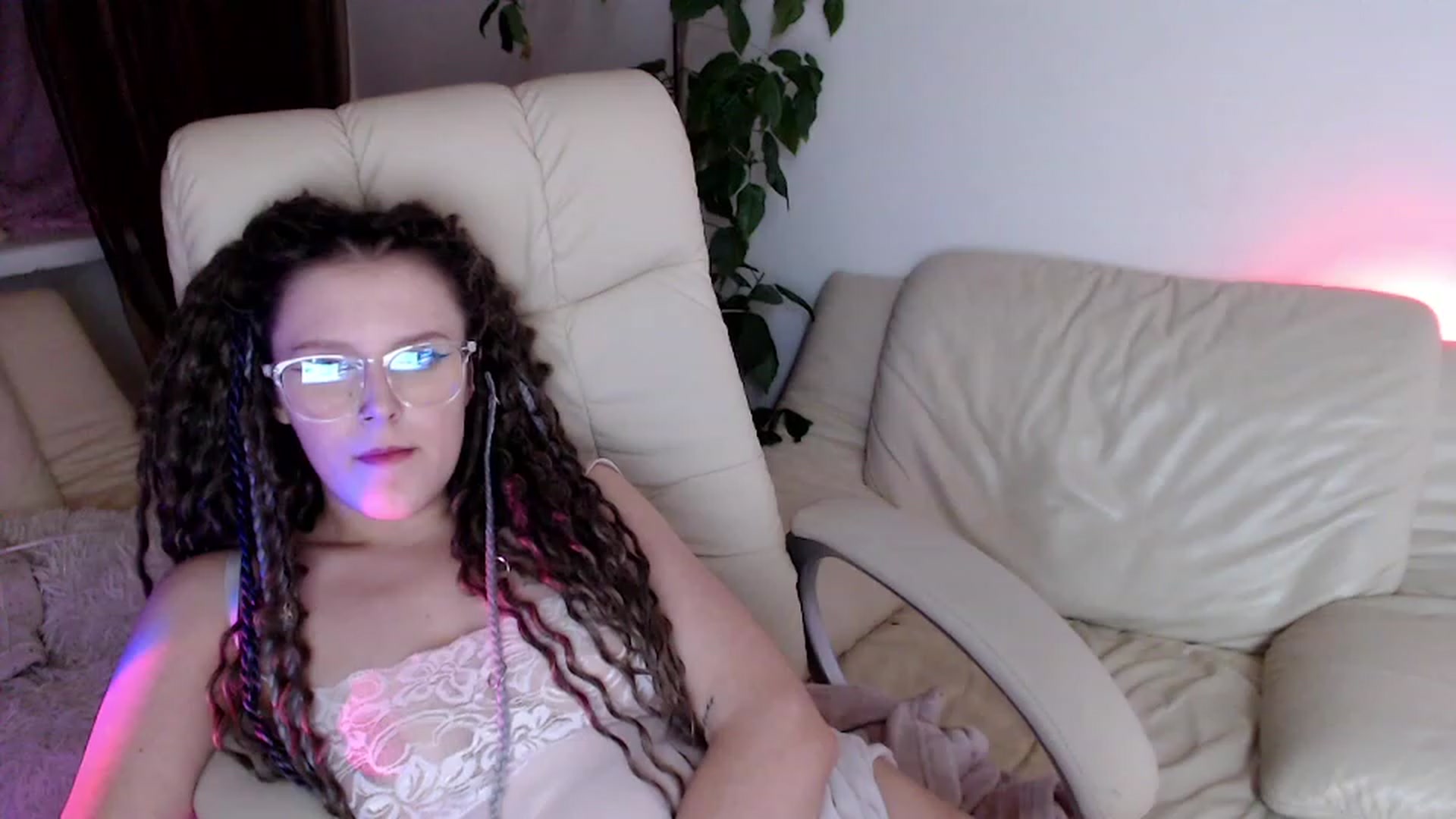 Gallery image thumbnail from Rebecca_Kitty's myfreecams stream on, 11/23/2022, 24:23 image 20 of 20