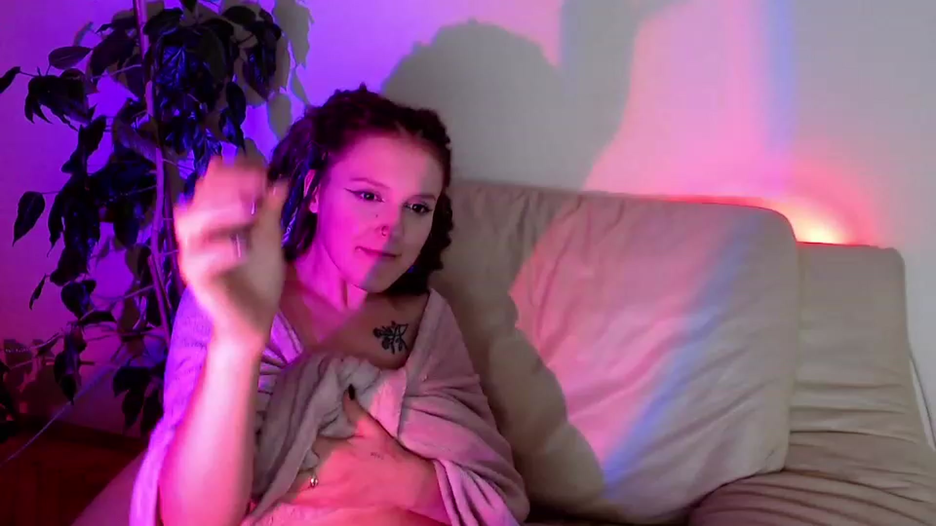 Gallery image thumbnail from Rebecca_Kitty's myfreecams stream on, 11/23/2022, 04:03 image 9 of 20