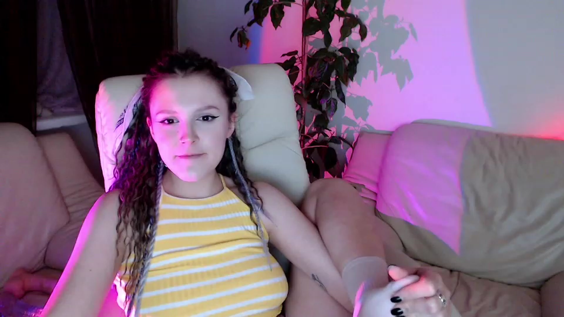 Gallery image thumbnail from Rebecca_Kitty's myfreecams stream on, 11/23/2022, 23:28 image 6 of 20
