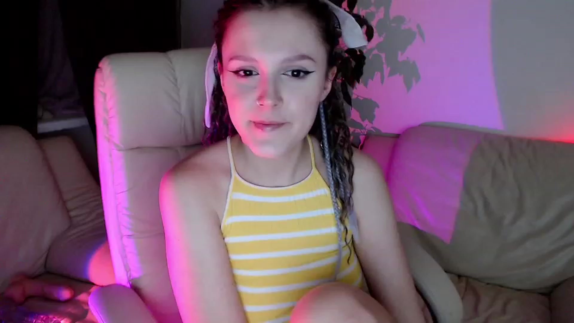 Gallery image thumbnail from Rebecca_Kitty's myfreecams stream on, 11/23/2022, 23:28 image 2 of 20