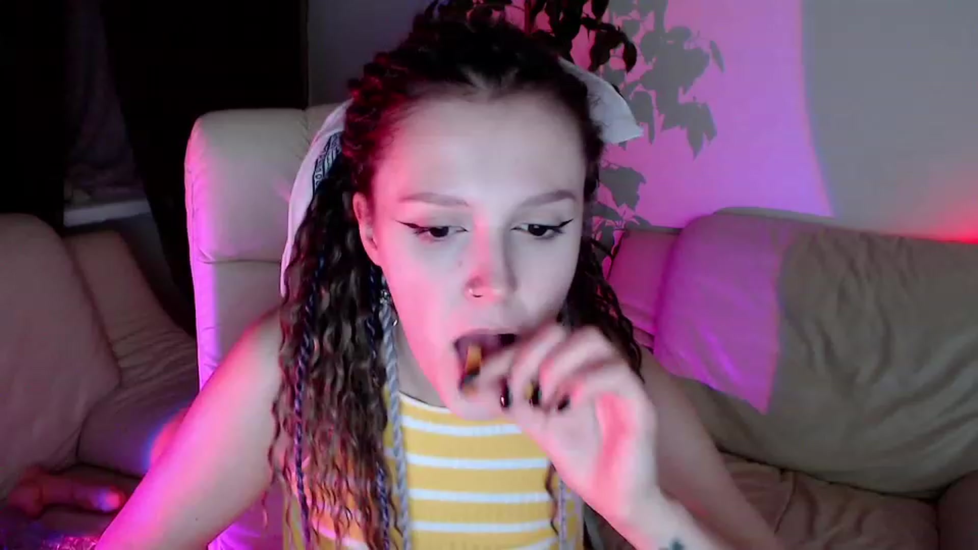 Gallery image thumbnail from Rebecca_Kitty's myfreecams stream on, 11/23/2022, 23:28 image 4 of 20