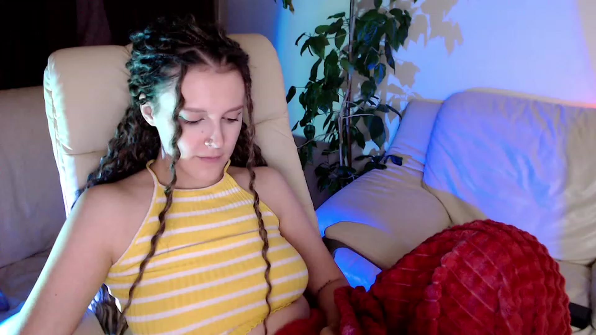 Gallery image thumbnail from Rebecca_Kitty's myfreecams stream on, 11/24/2022, 04:35 image 11 of 20