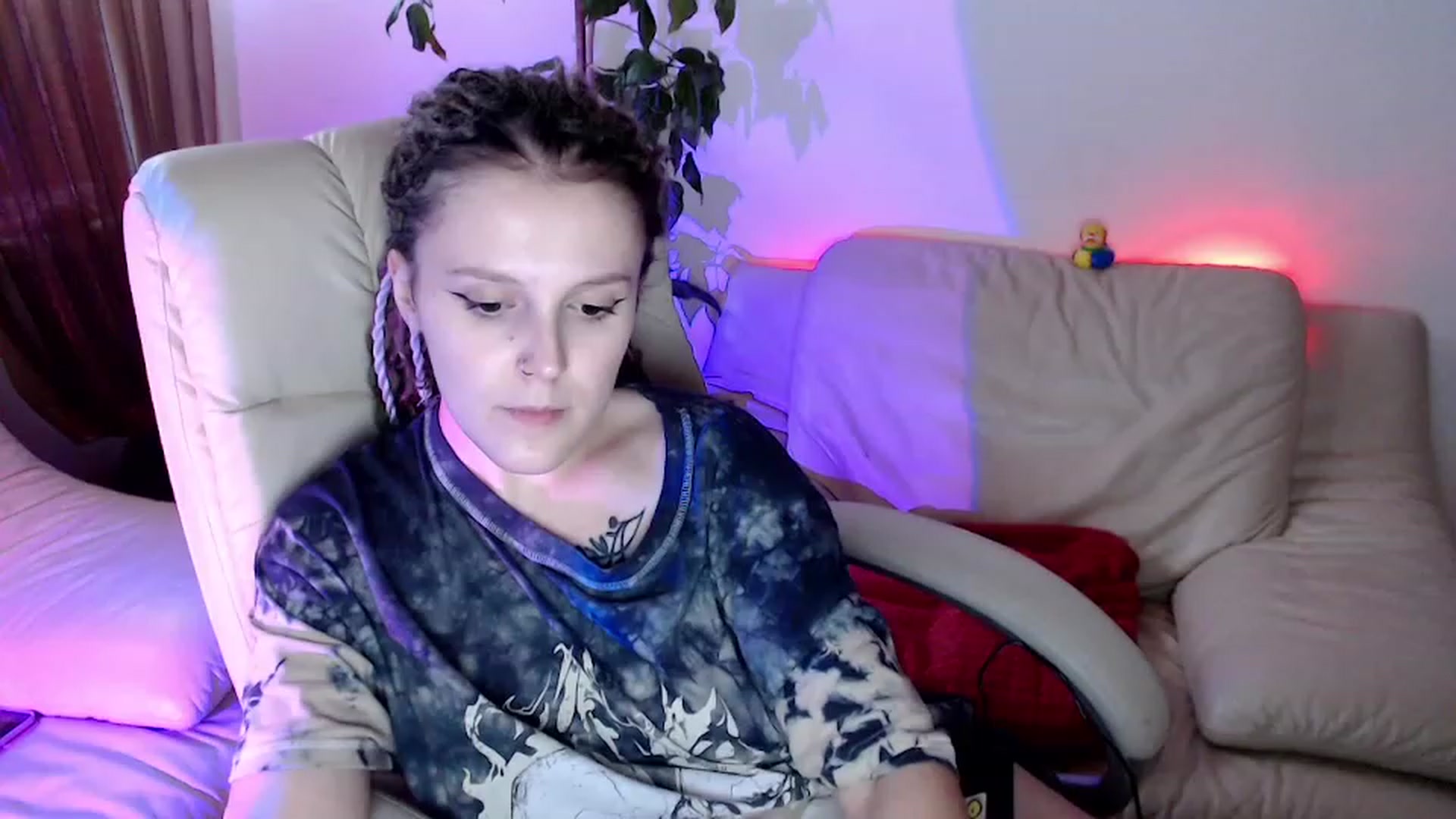 Gallery image thumbnail from Rebecca_Kitty's myfreecams stream on, 11/26/2022, 08:26 image 13 of 20