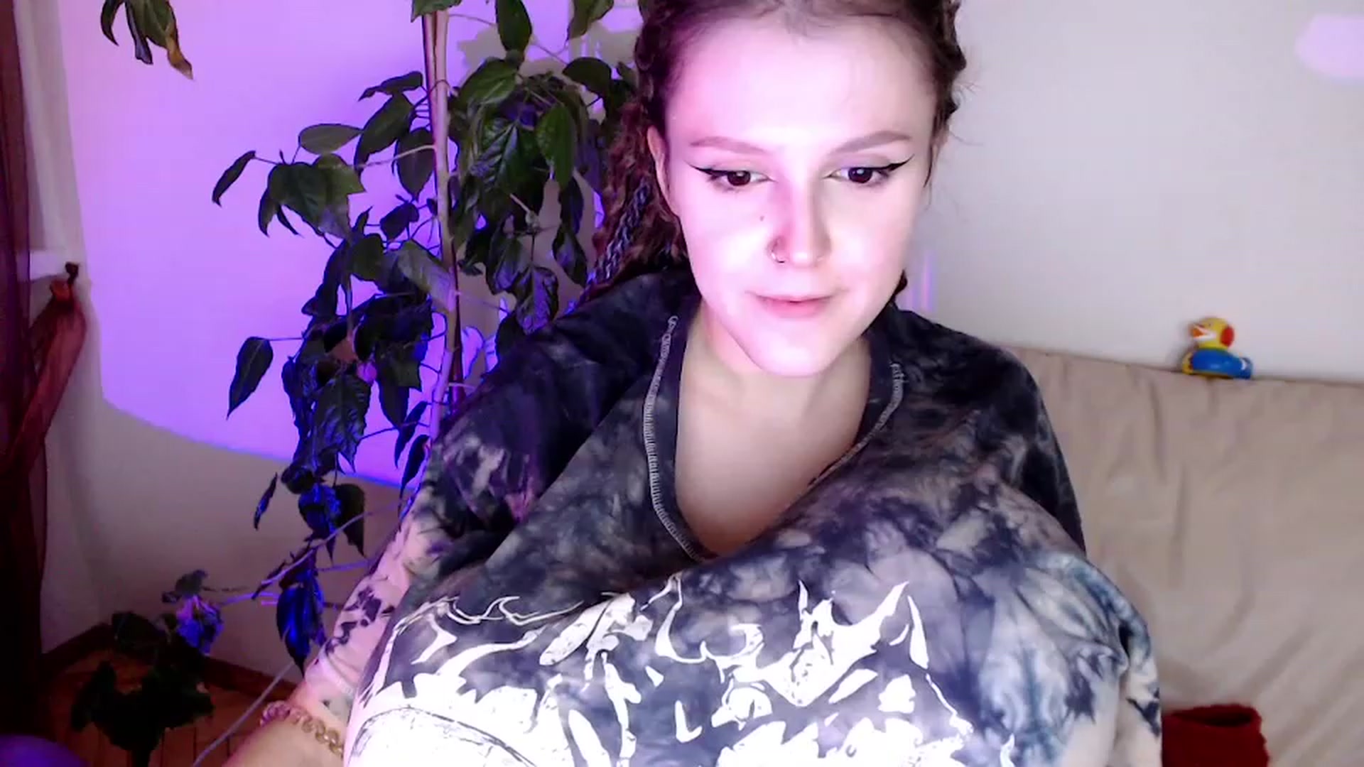 Gallery image thumbnail from Rebecca_Kitty's myfreecams stream on, 11/27/2022, 02:24 image 5 of 20