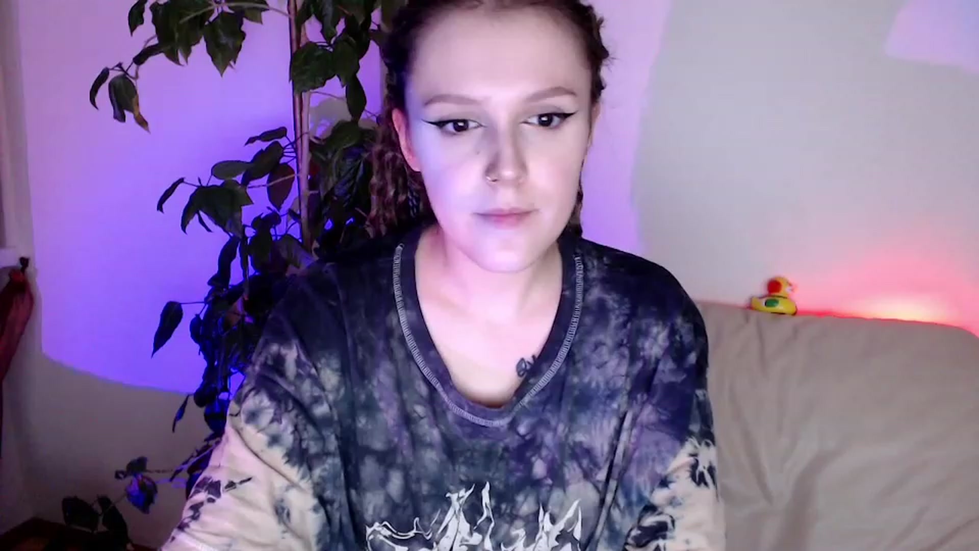 Gallery image thumbnail from Rebecca_Kitty's myfreecams stream on, 11/27/2022, 02:24 image 2 of 20