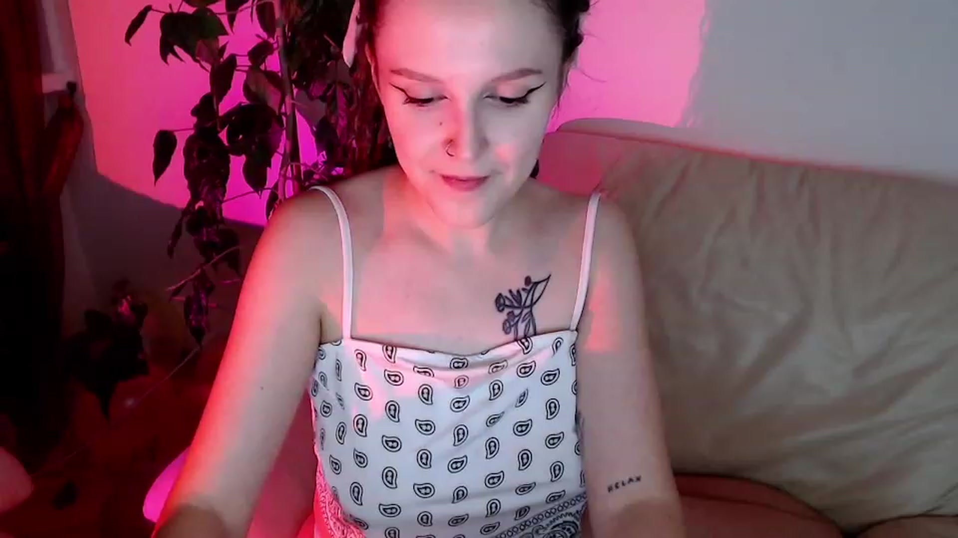 Gallery image thumbnail from Rebecca_Kitty's myfreecams stream on, 11/28/2022, 23:45 image 10 of 20