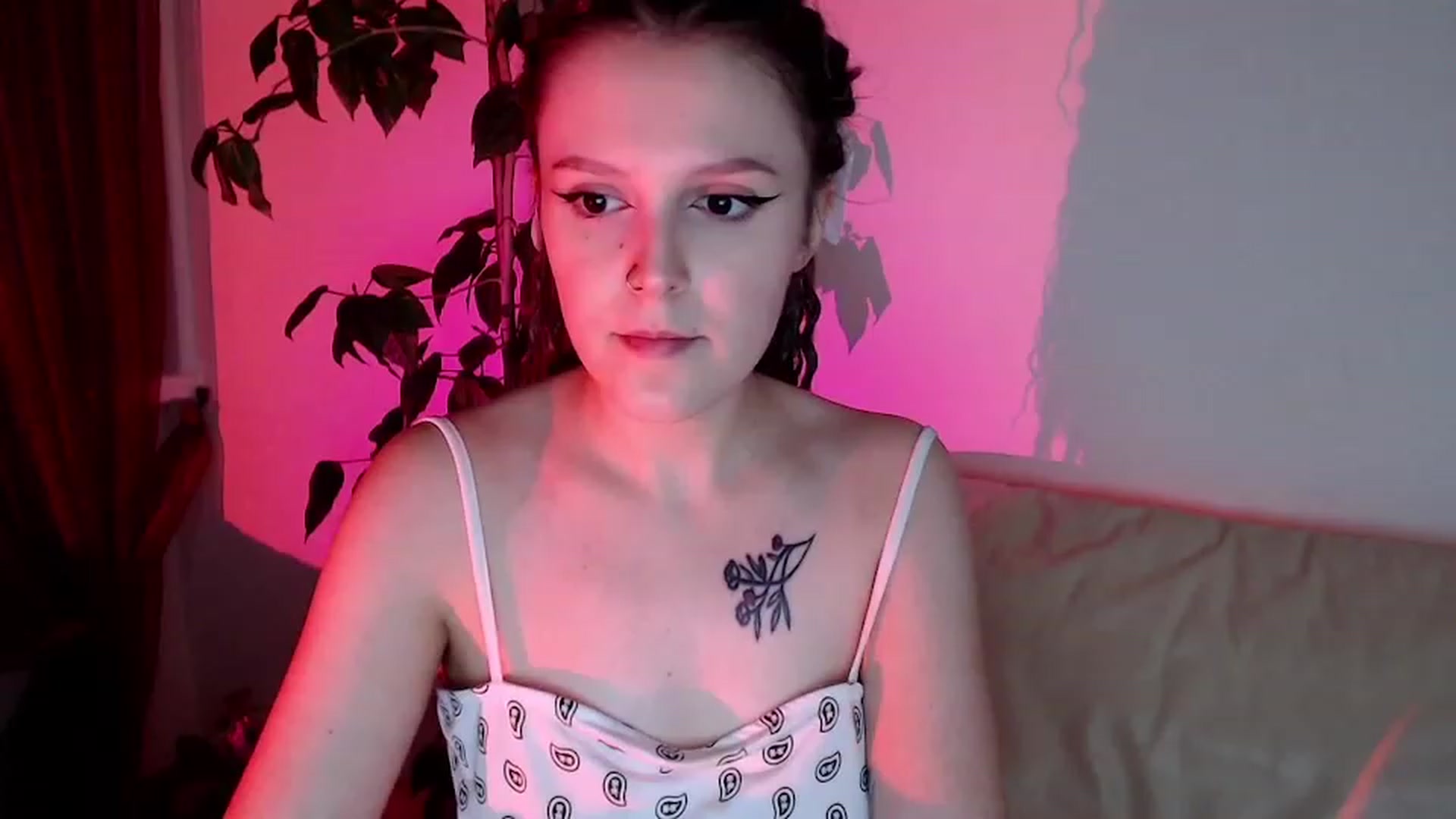Gallery image thumbnail from Rebecca_Kitty's myfreecams stream on, 11/29/2022, 24:04 image 20 of 20