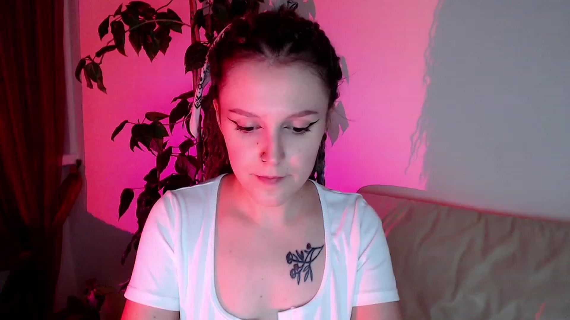 Gallery image thumbnail from Rebecca_Kitty's myfreecams stream on, 11/29/2022, 01:53 image 3 of 20