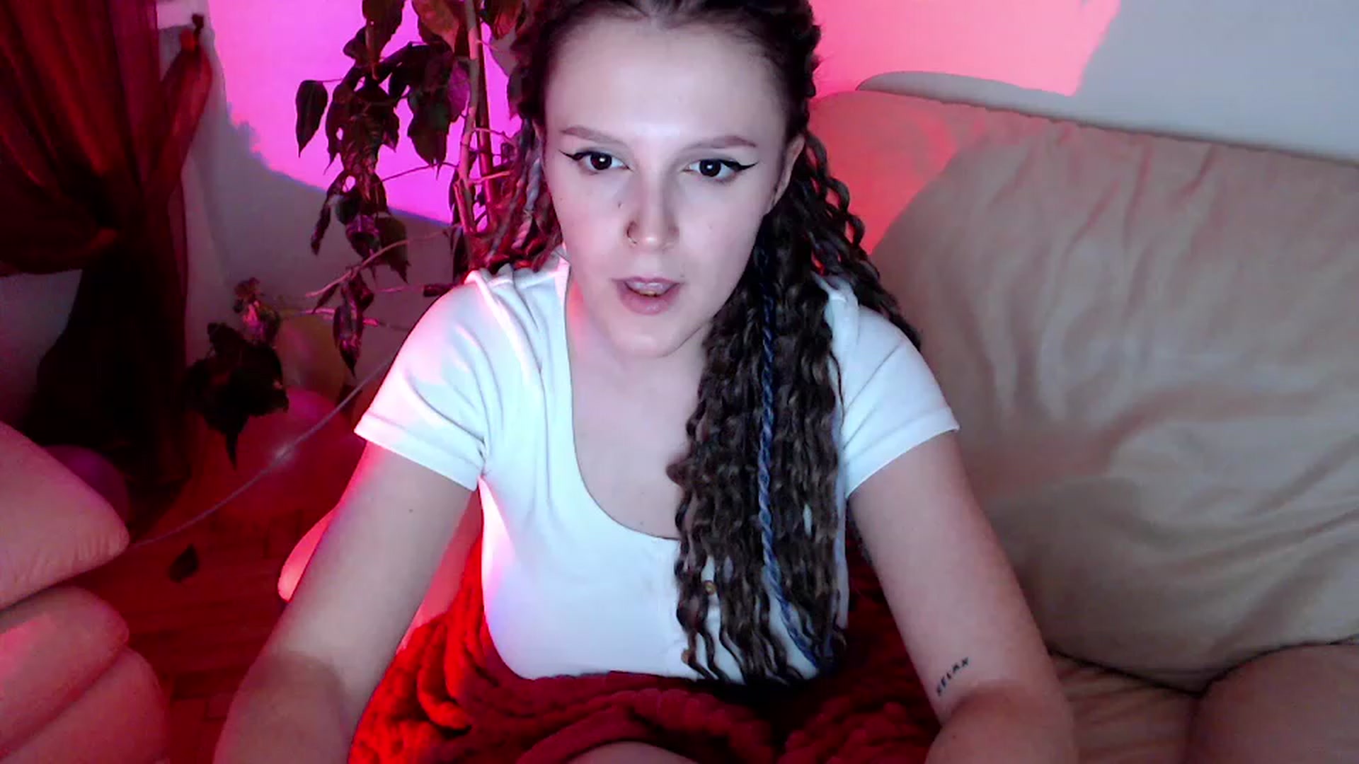 Gallery image thumbnail from Rebecca_Kitty's myfreecams stream on, 11/29/2022, 05:29 image 19 of 20