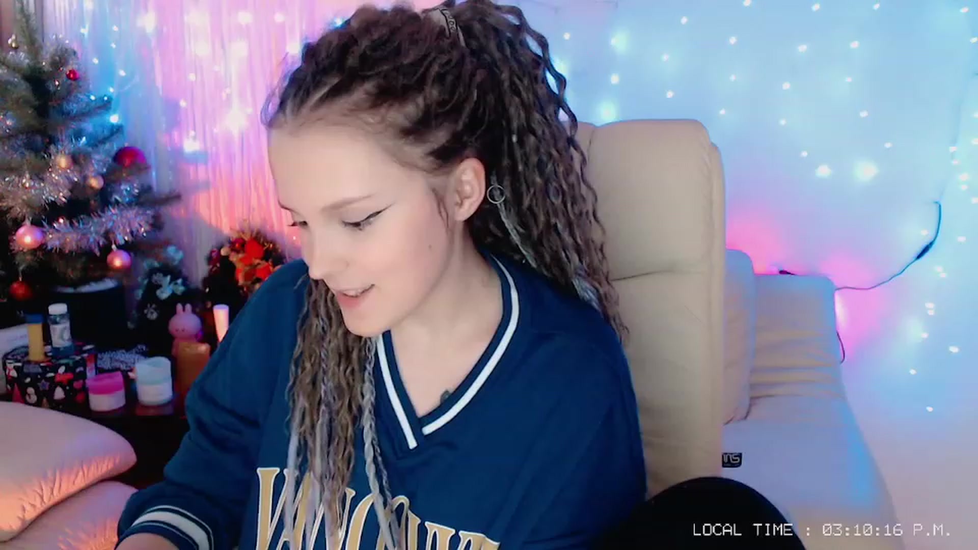 Gallery image thumbnail from Rebecca_Kitty's myfreecams stream on, 12/25/2022, 13:42 image 1 of 20
