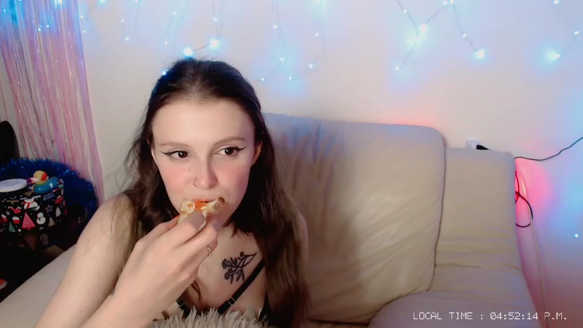 Gallery image thumbnail from Rebecca_Kitty's myfreecams stream on, 01/01/2023, 03:47 image 7 of 20