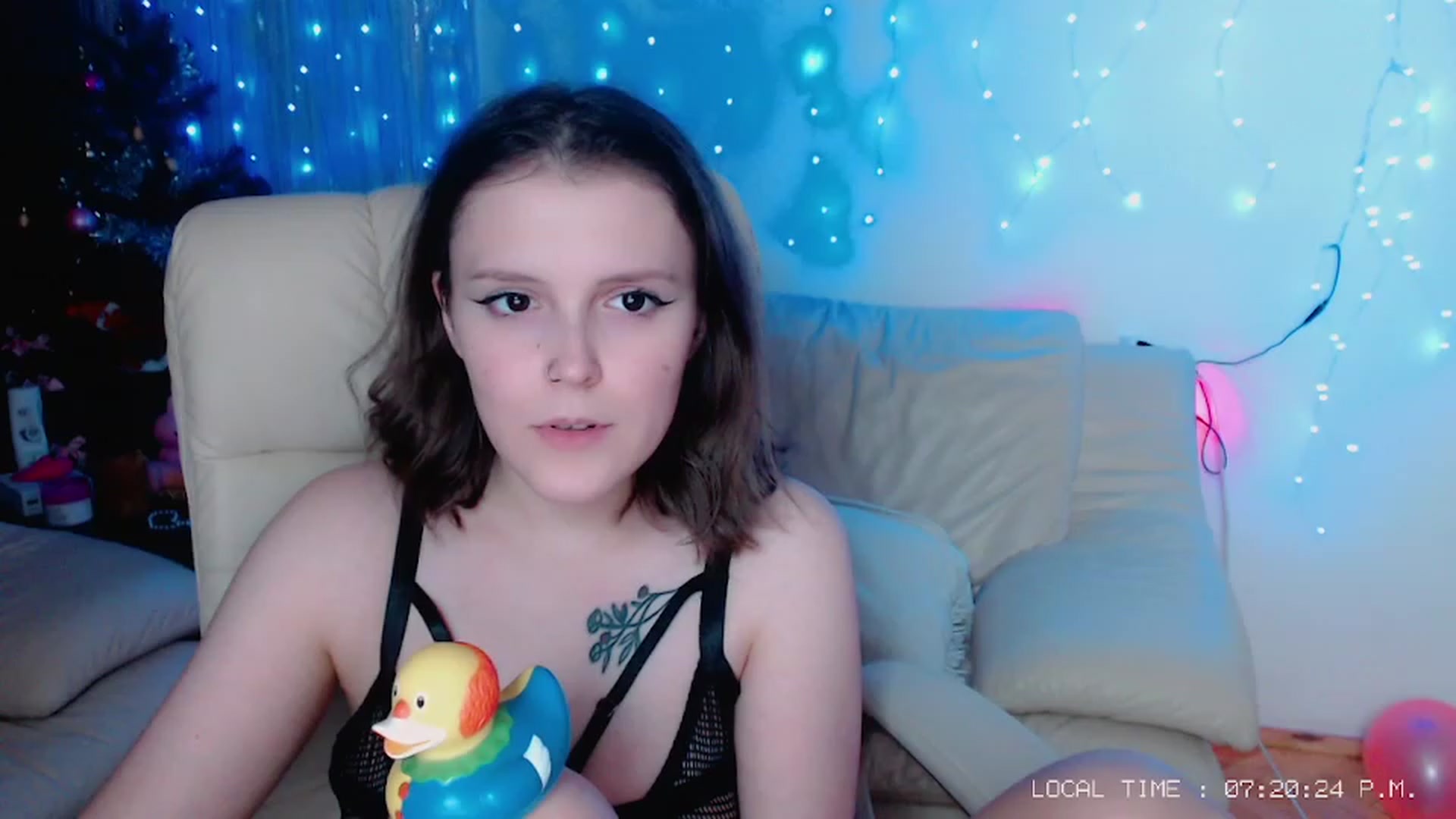 Gallery image thumbnail from Rebecca_Kitty's myfreecams stream on, 01/01/2023, 17:55 image 16 of 20