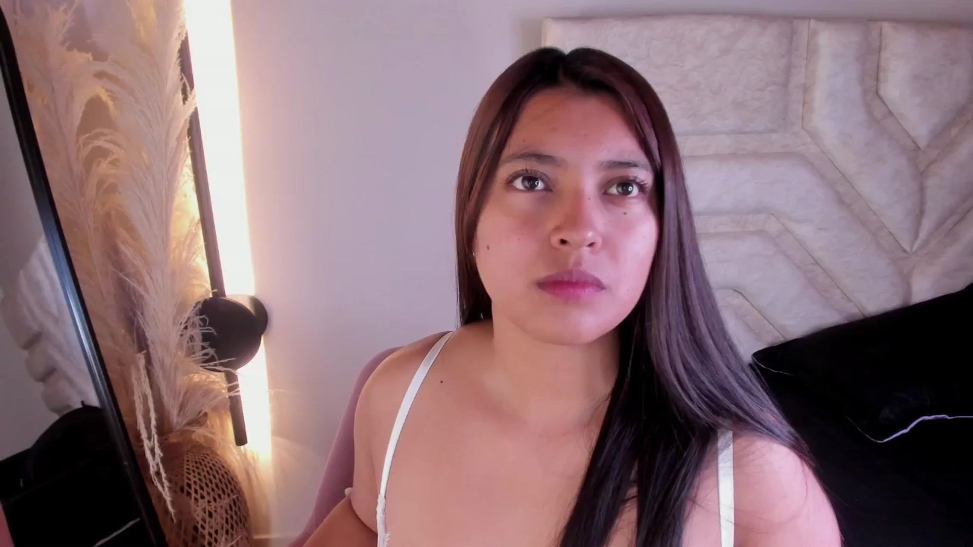 Gallery image thumbnail from Rebecca__'s myfreecams stream on, 07/02/2025, 11:37 image 15 of 20