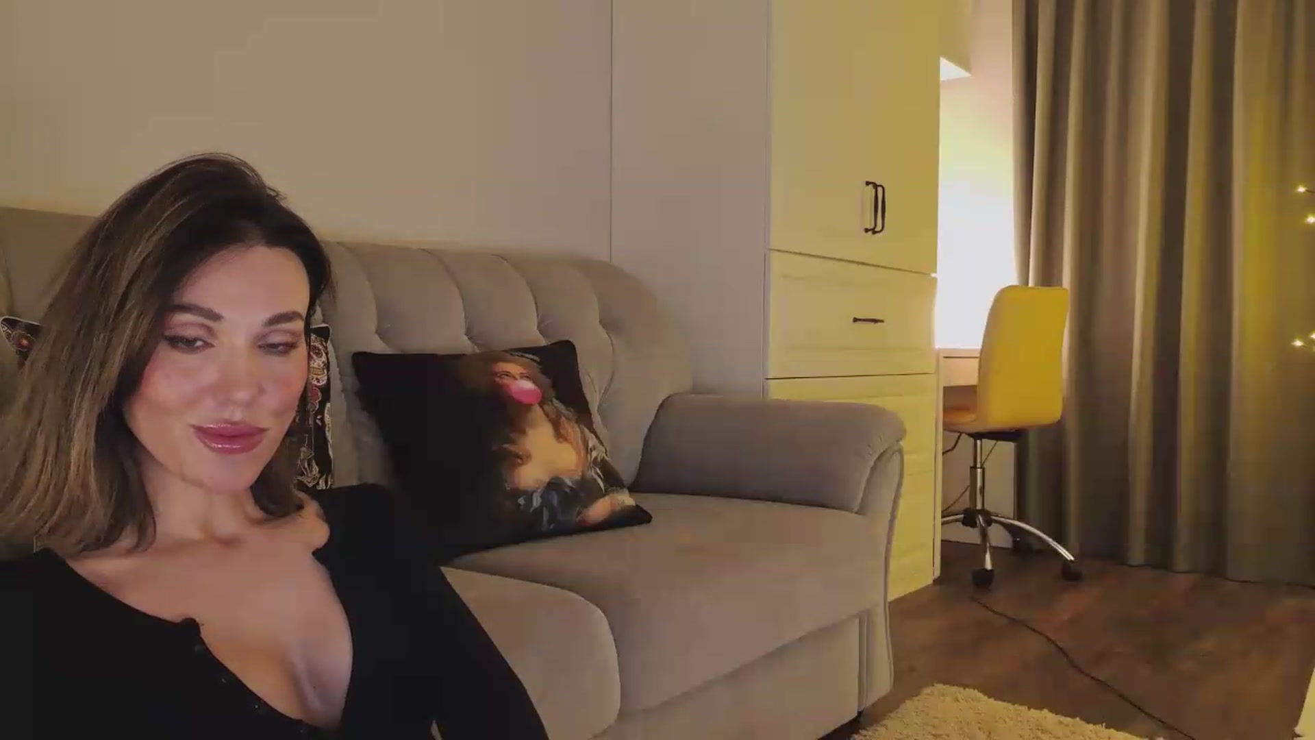 Gallery image thumbnail from RecklessHelen's myfreecams stream on, 10/03/2026, 11:24 image 14 of 20
