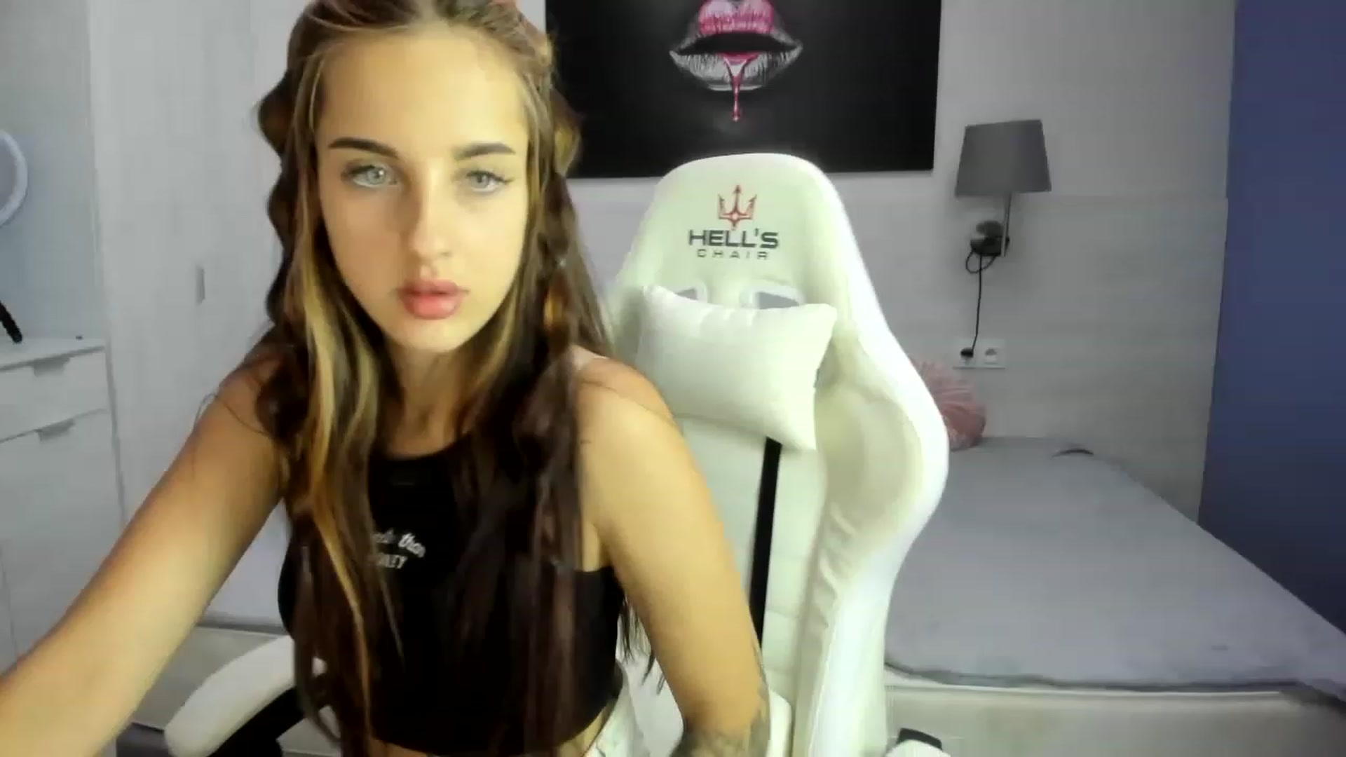 Gallery image thumbnail from RedAmethystt's myfreecams stream on, 07/16/2023, 16:14 image 5 of 20