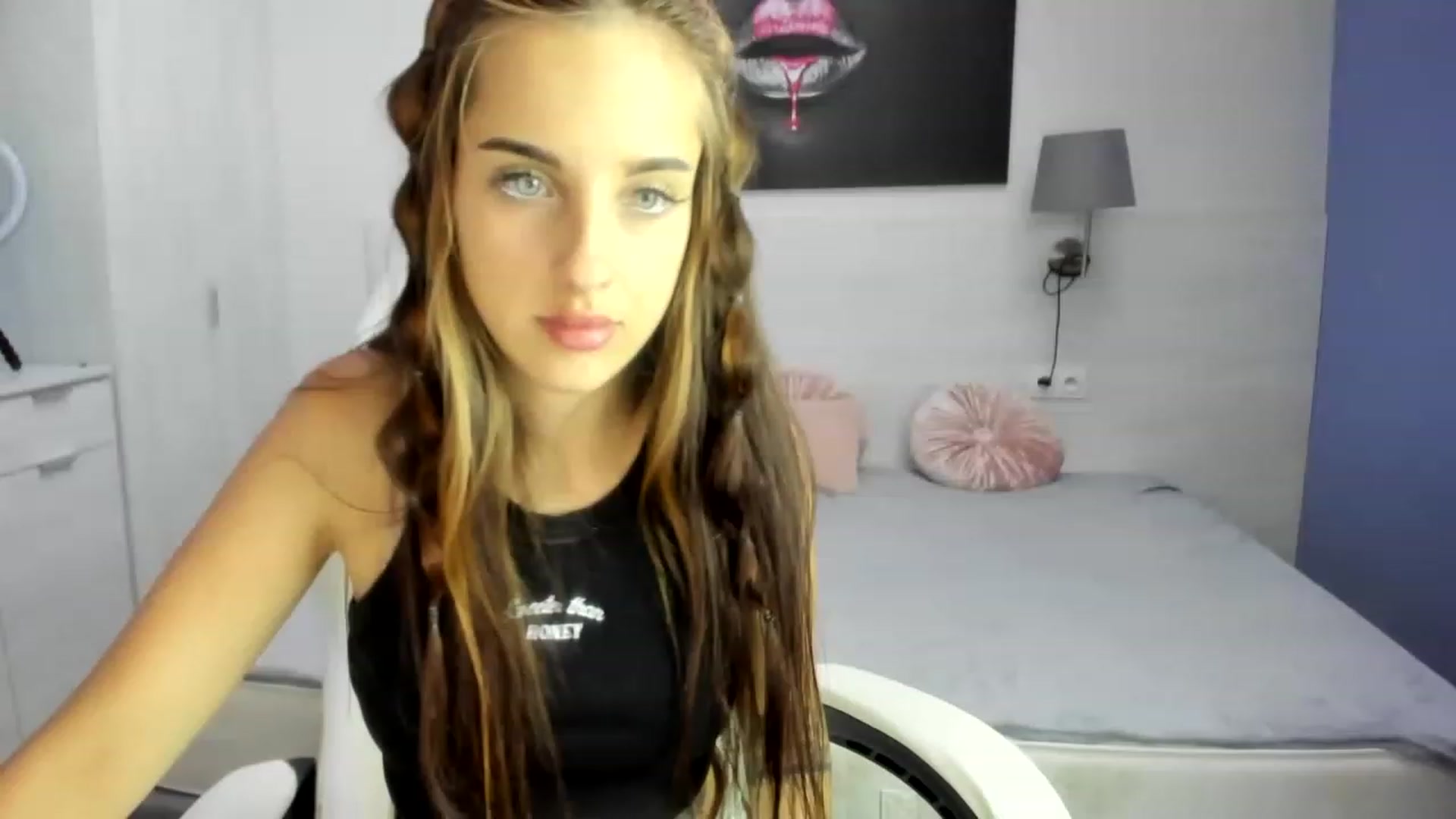 Gallery image thumbnail from RedAmethystt's myfreecams stream on, 07/16/2023, 16:14 image 6 of 20
