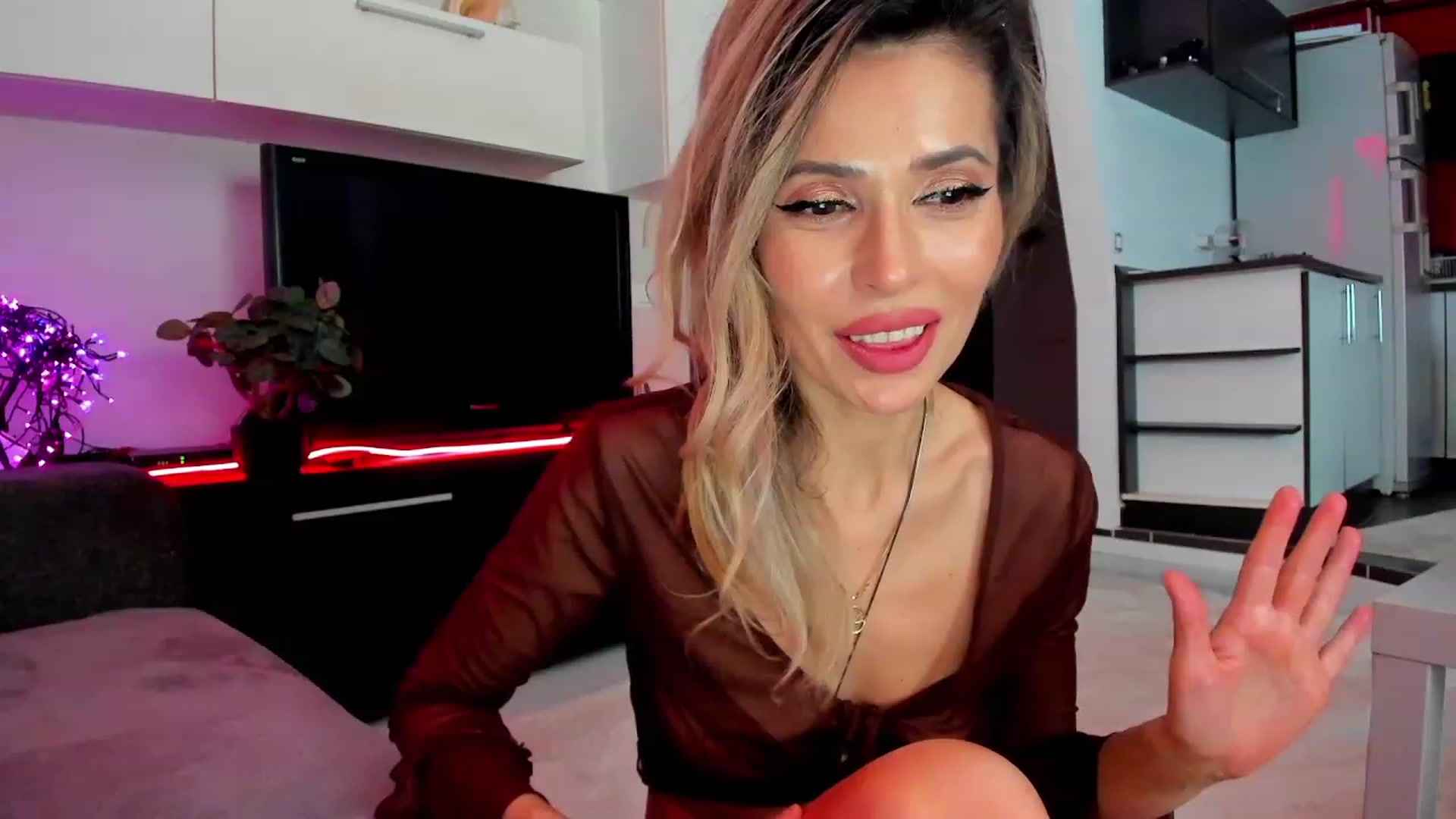 Gallery image thumbnail from RedButtMonkey's myfreecams stream on, 03/14/2024, 01:58 image 16 of 20