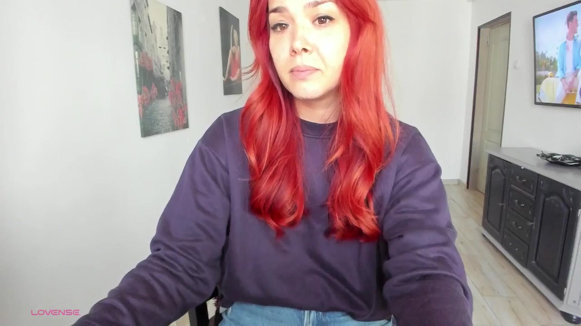Gallery image thumbnail from RedFireVelvet's myfreecams stream on, 05/01/2026, 13:06 image 11 of 20