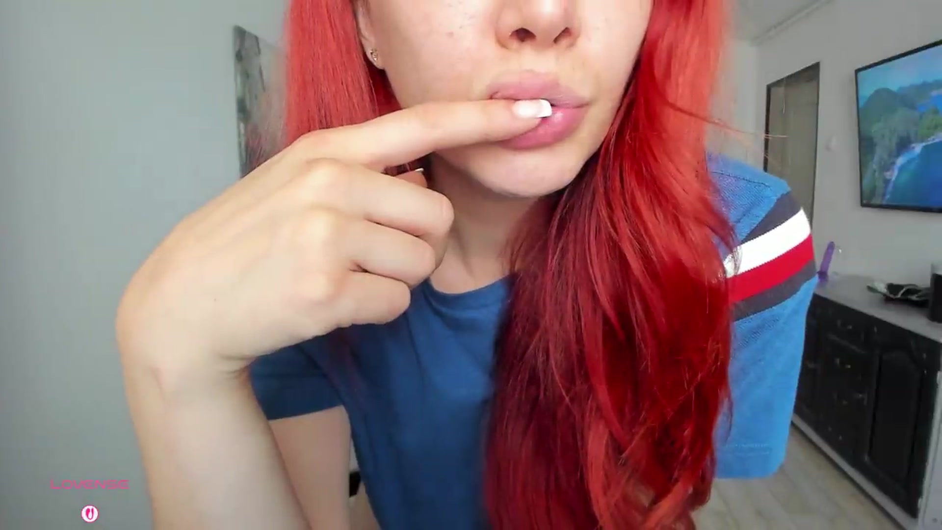 Gallery image thumbnail from RedFireVelvet's myfreecams stream on, 06/05/2026, 11:39 image 10 of 20