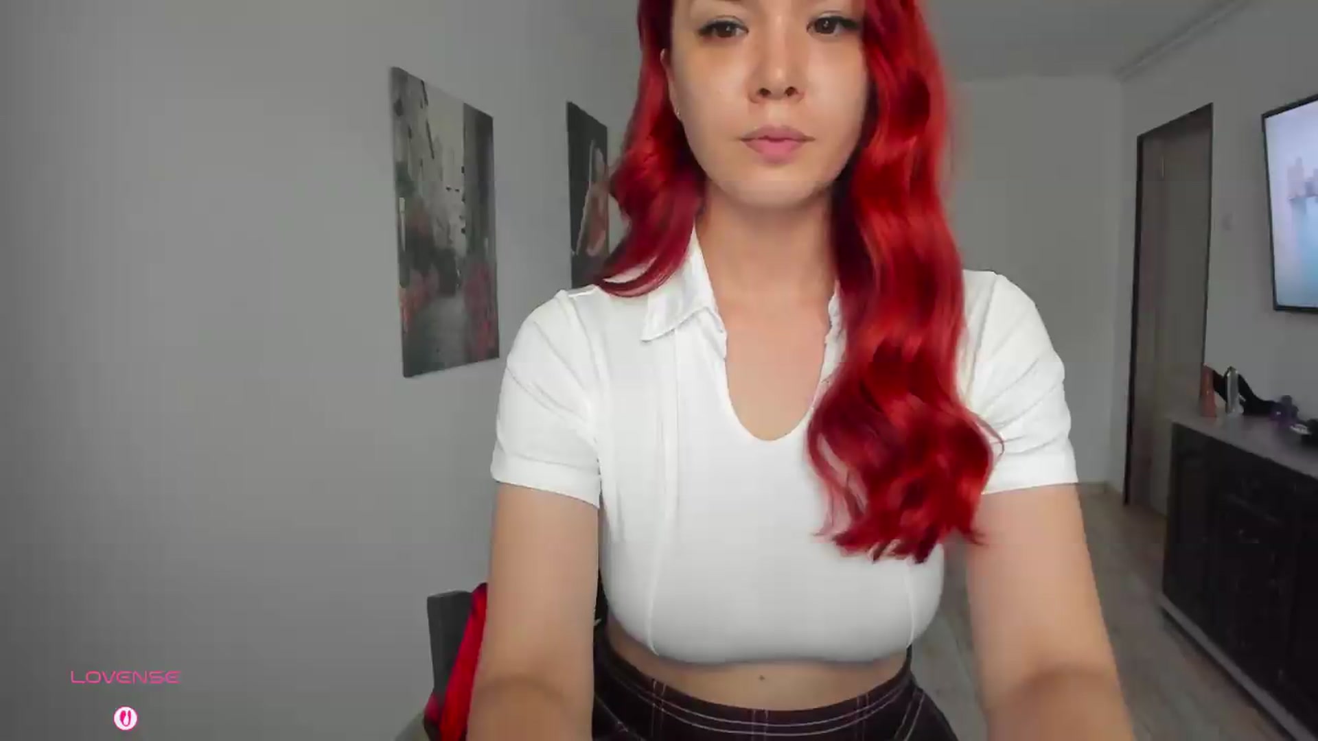 Gallery image thumbnail from RedFireVelvet's myfreecams stream on, 06/23/2026, 10:40 image 14 of 20