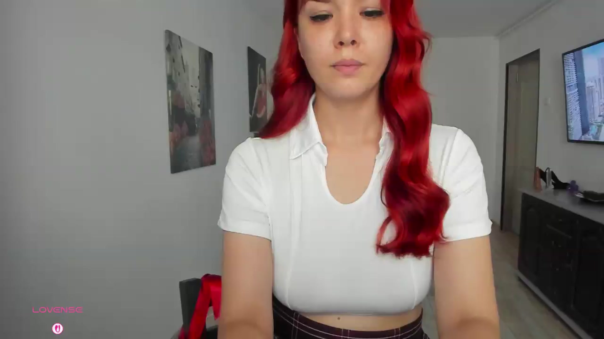 Gallery image thumbnail from RedFireVelvet's myfreecams stream on, 06/23/2026, 10:40 image 8 of 20
