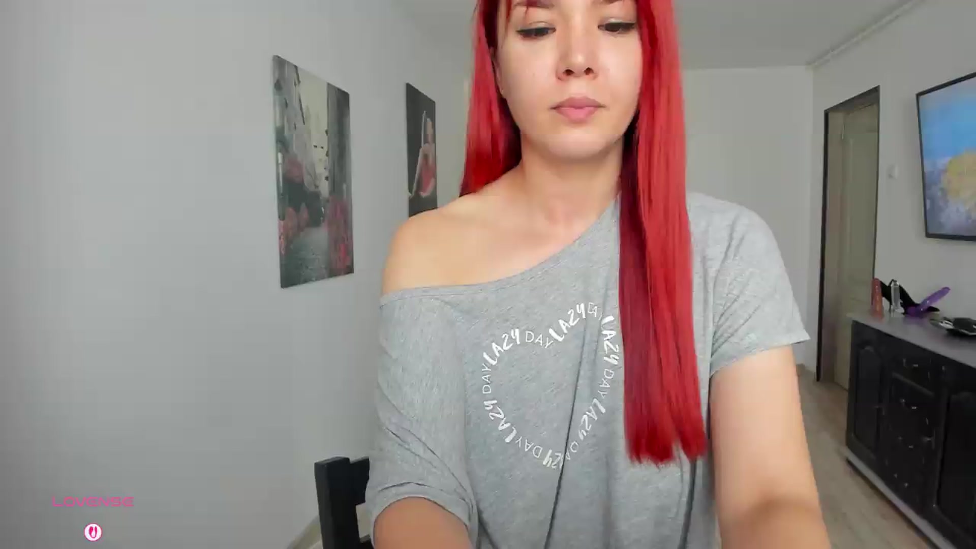 Gallery image thumbnail from RedFireVelvet's myfreecams stream on, 06/25/2026, 09:31 image 2 of 20