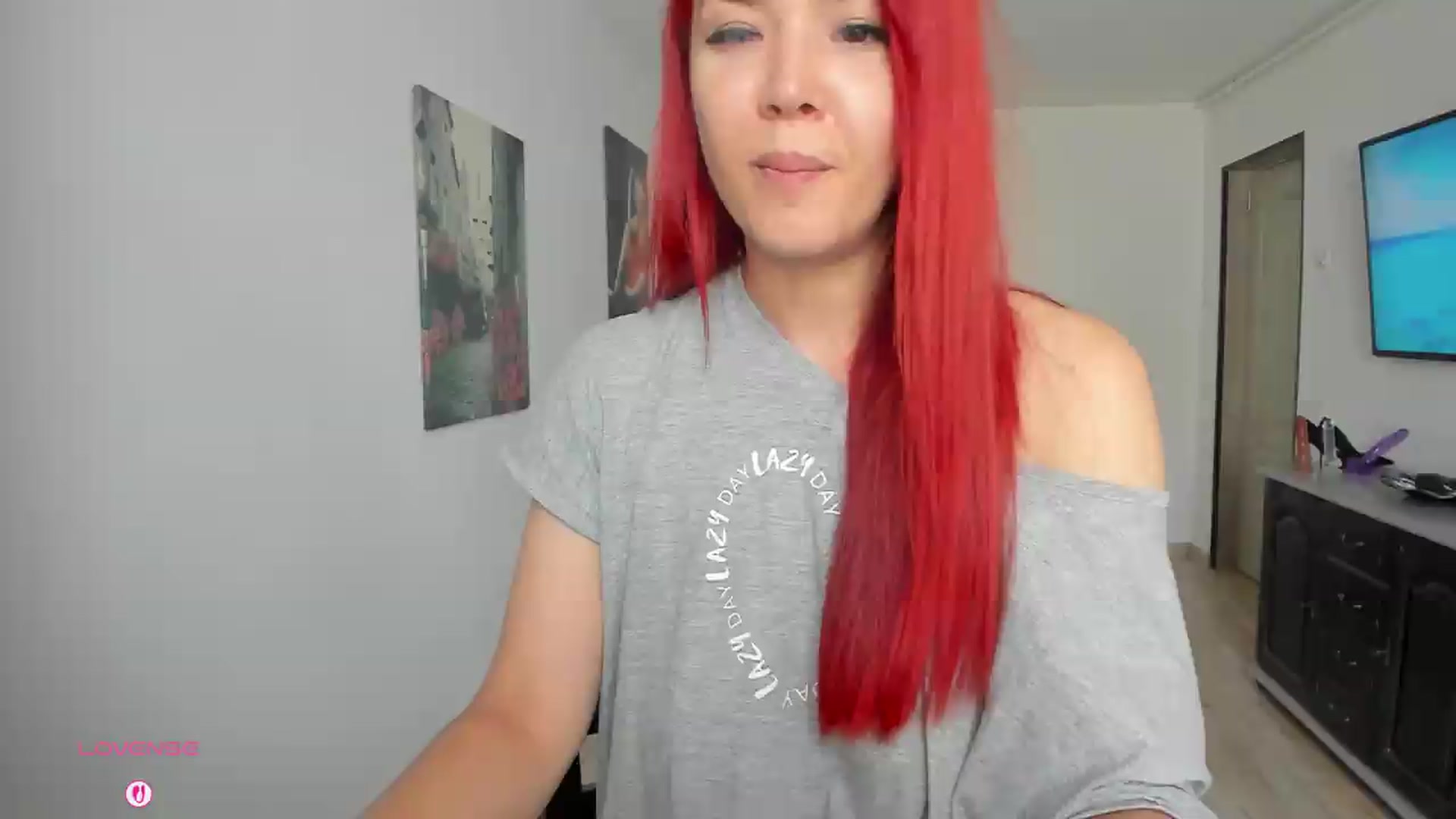 Gallery image thumbnail from RedFireVelvet's myfreecams stream on, 06/25/2026, 09:58 image 8 of 20