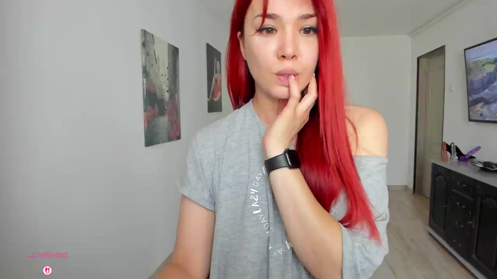Gallery image thumbnail from RedFireVelvet's myfreecams stream on, 06/25/2026, 09:58 image 1 of 20