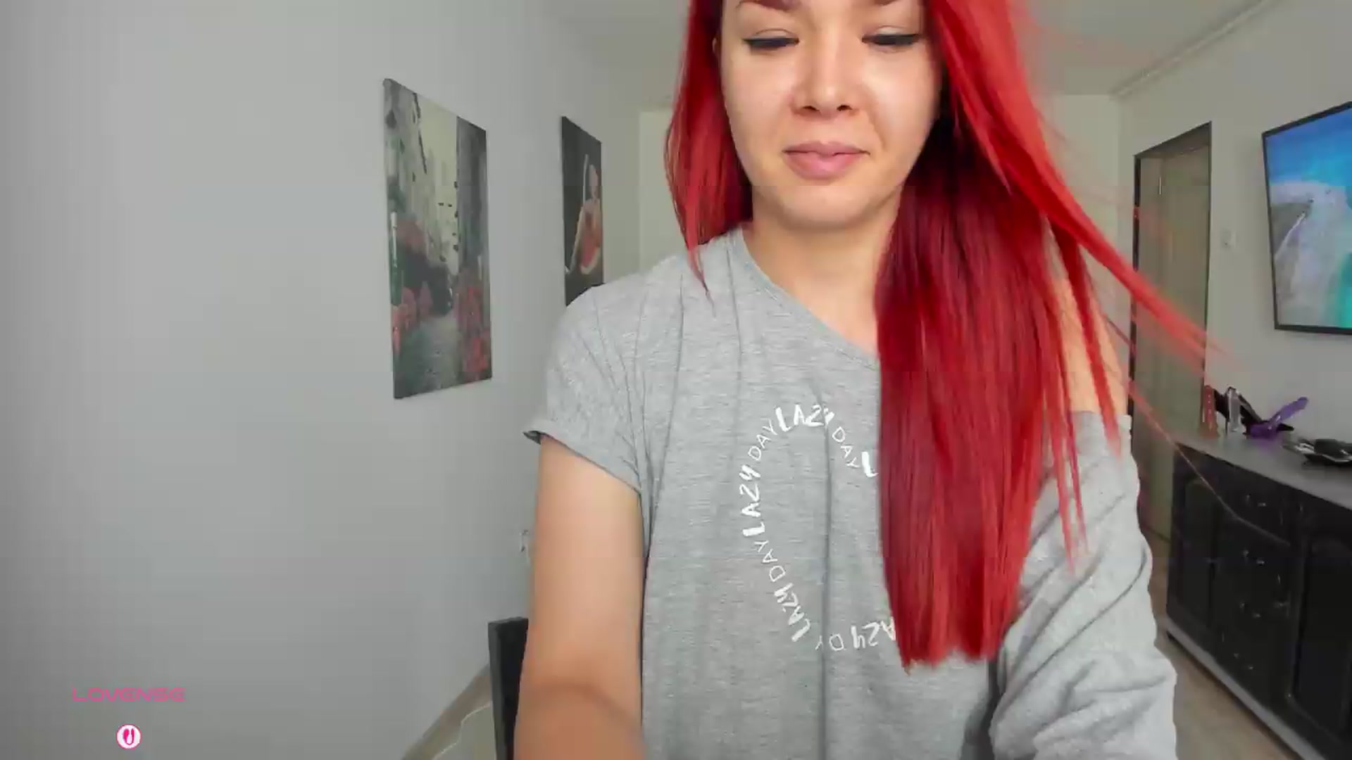 Gallery image thumbnail from RedFireVelvet's myfreecams stream on, 06/25/2026, 09:58 image 5 of 20