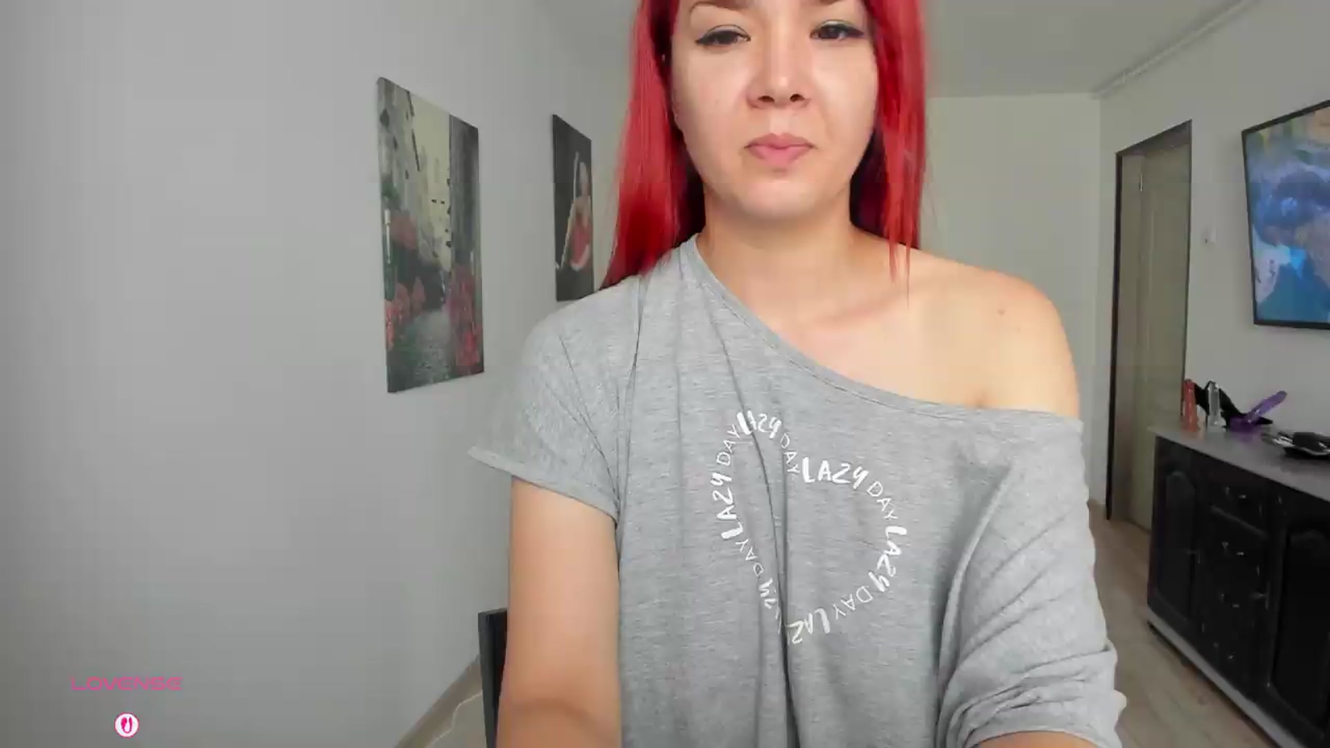 Gallery image thumbnail from RedFireVelvet's myfreecams stream on, 06/25/2026, 09:58 image 10 of 20
