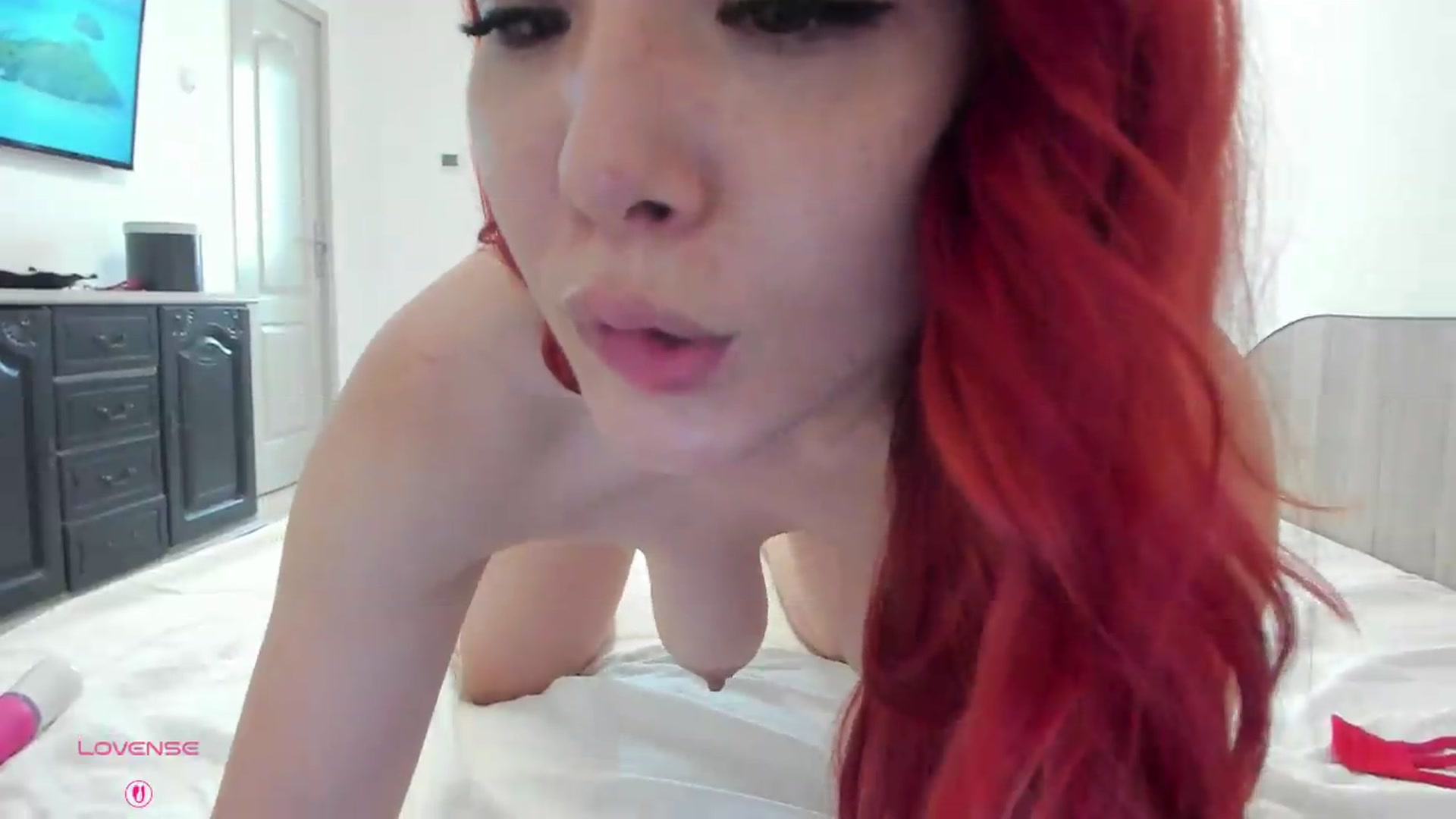 Gallery image thumbnail from RedFireVelvet's myfreecams stream on, 06/29/2026, 11:42 image 19 of 20